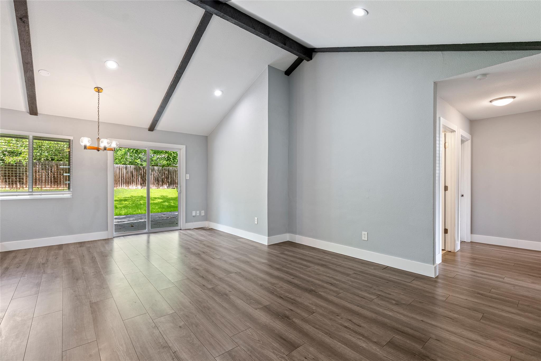 6208 Parliament Dr, Austin, TX 78724