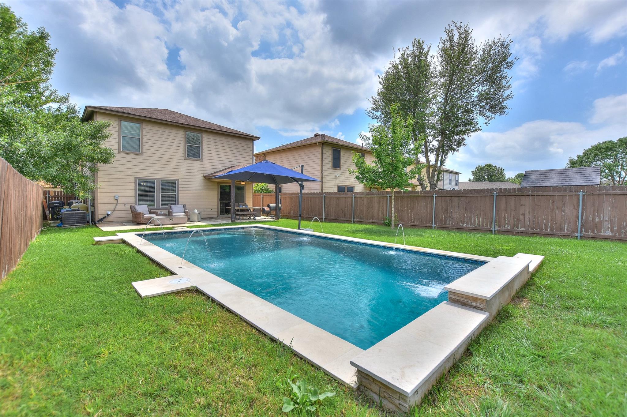 74 Jan Ln, Georgetown, TX 78626