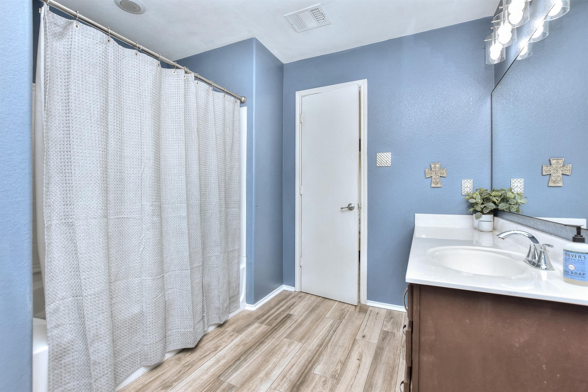 74 Jan Ln, Georgetown, TX 78626