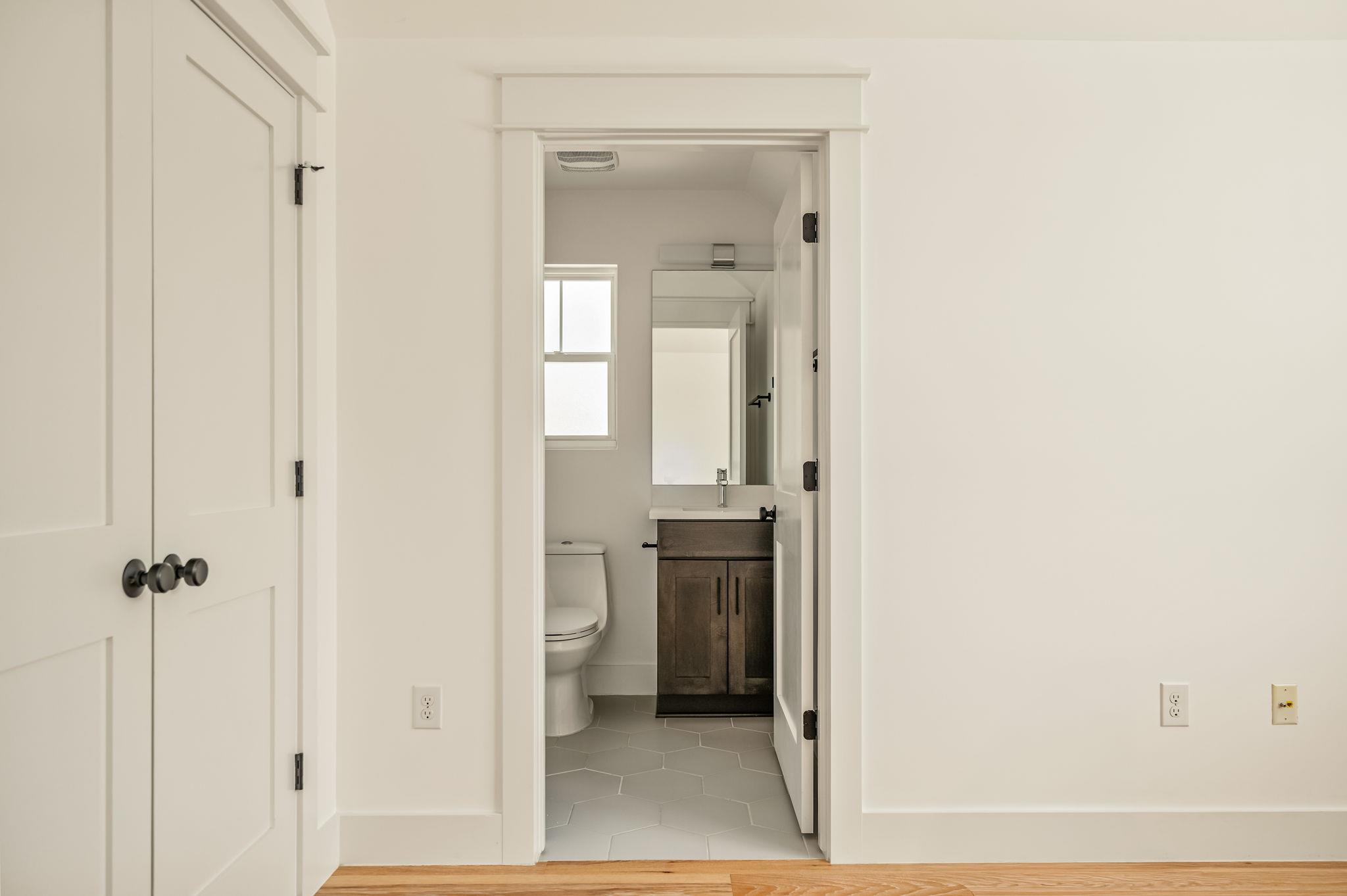 3304 Hollywood Ave # 2, Austin, TX 78722