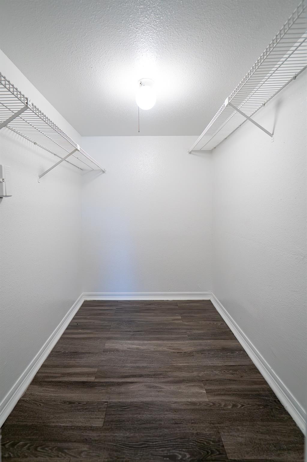 12300 Hymeadow Dr # 218, Austin, TX 78750