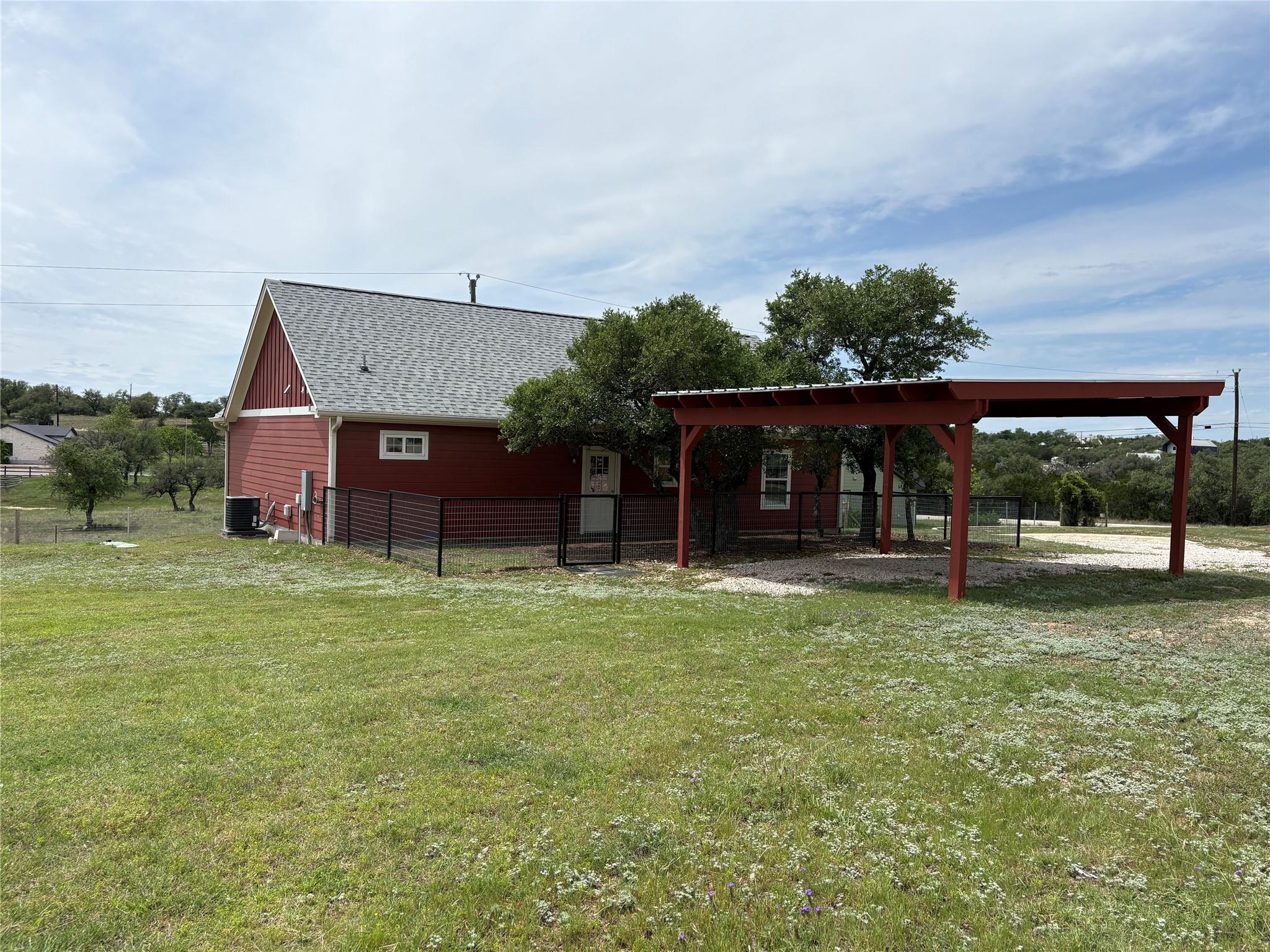 500 Harmon Hills Cv # B, Dripping Springs, TX 78620