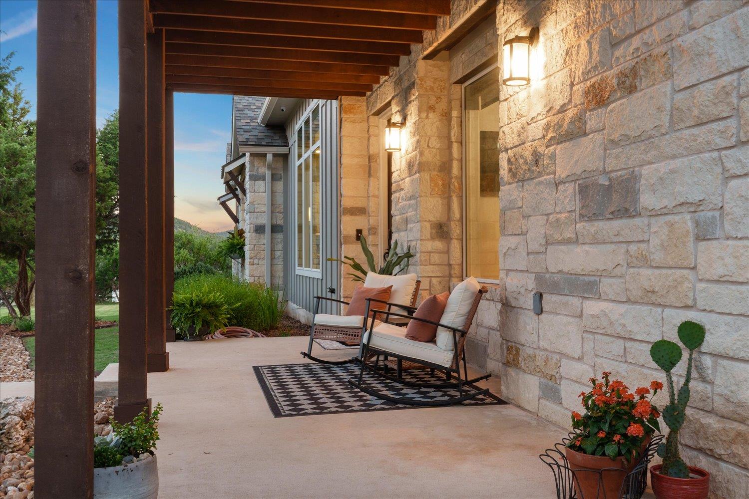 625B Las Colinas Dr, Wimberley, TX 78676