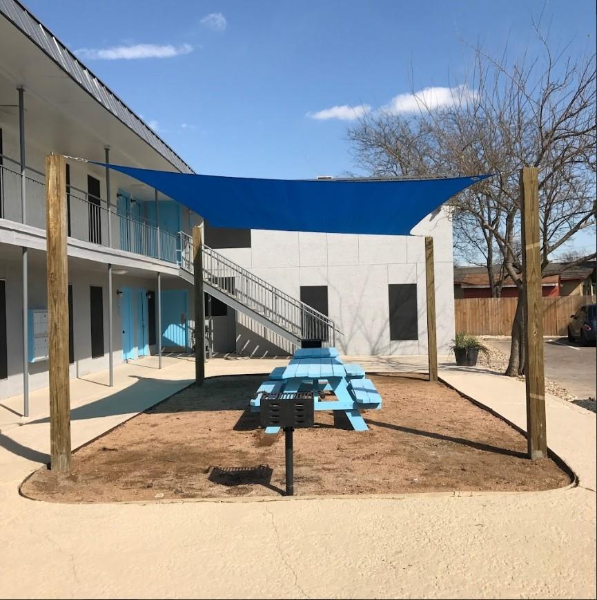 7304 Twin Crest Dr # 105, Austin, TX 78752