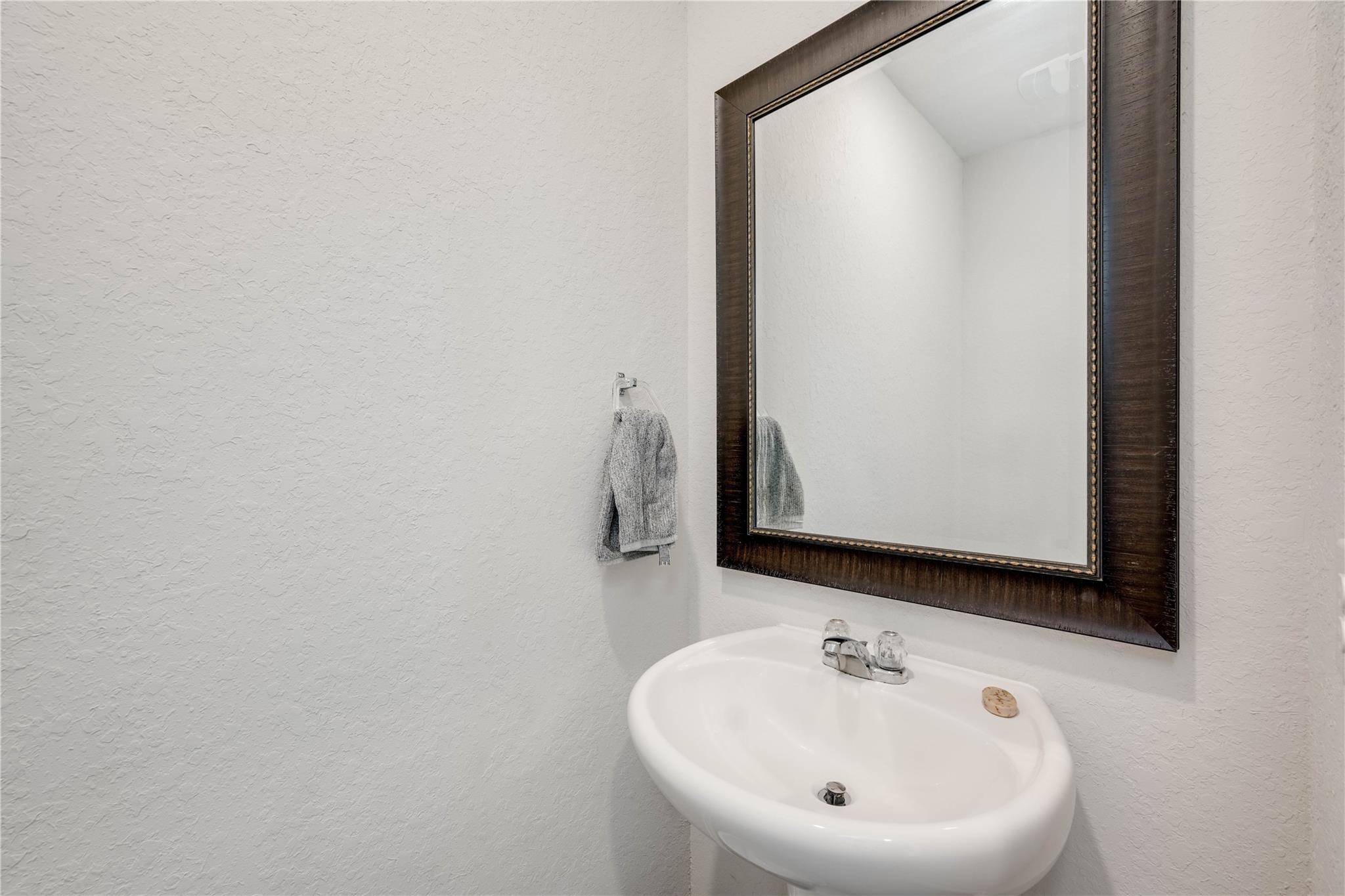 216 Skipping Stone Ln, San Marcos, TX 78666