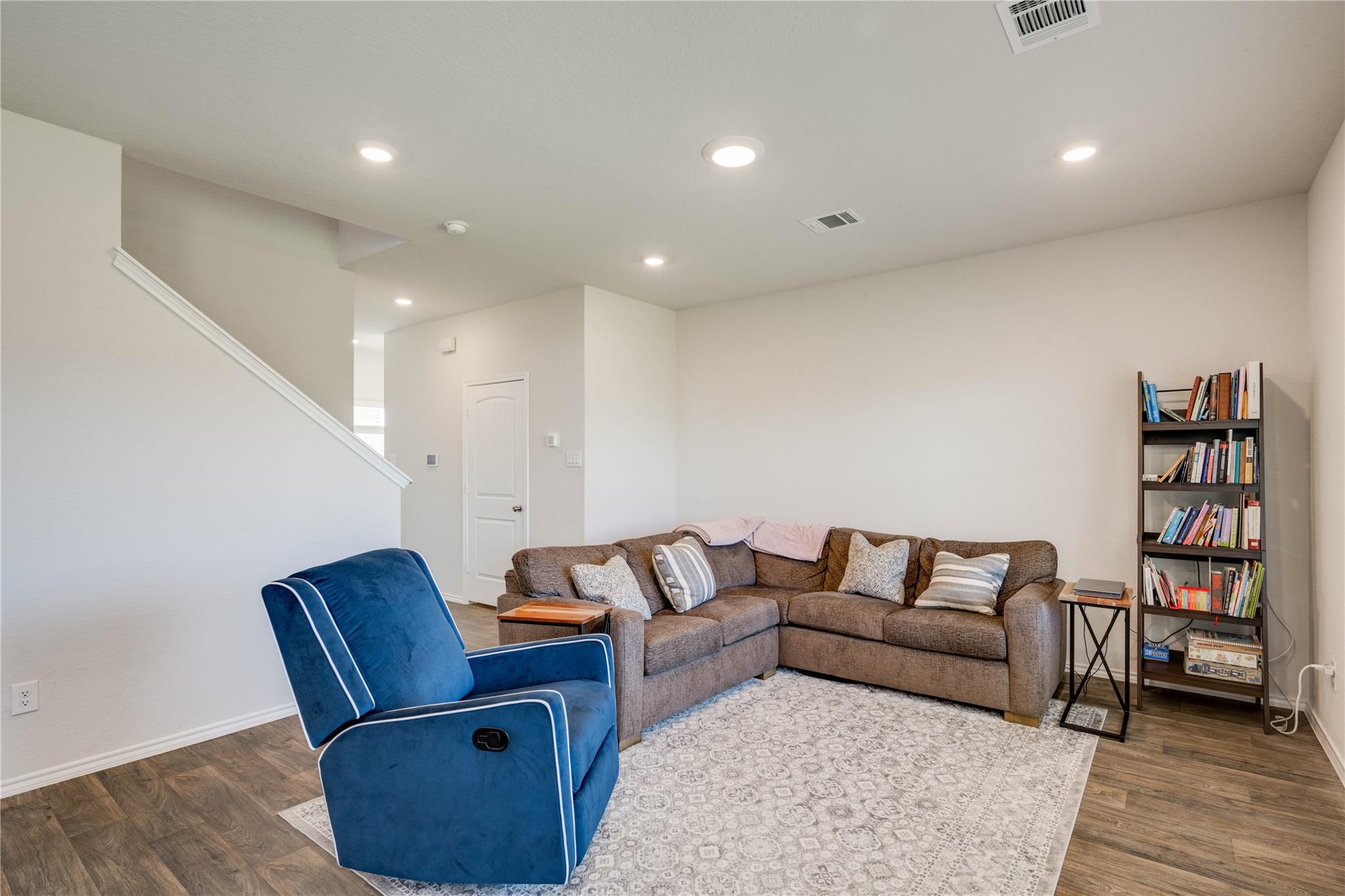 216 Skipping Stone Ln, San Marcos, TX 78666