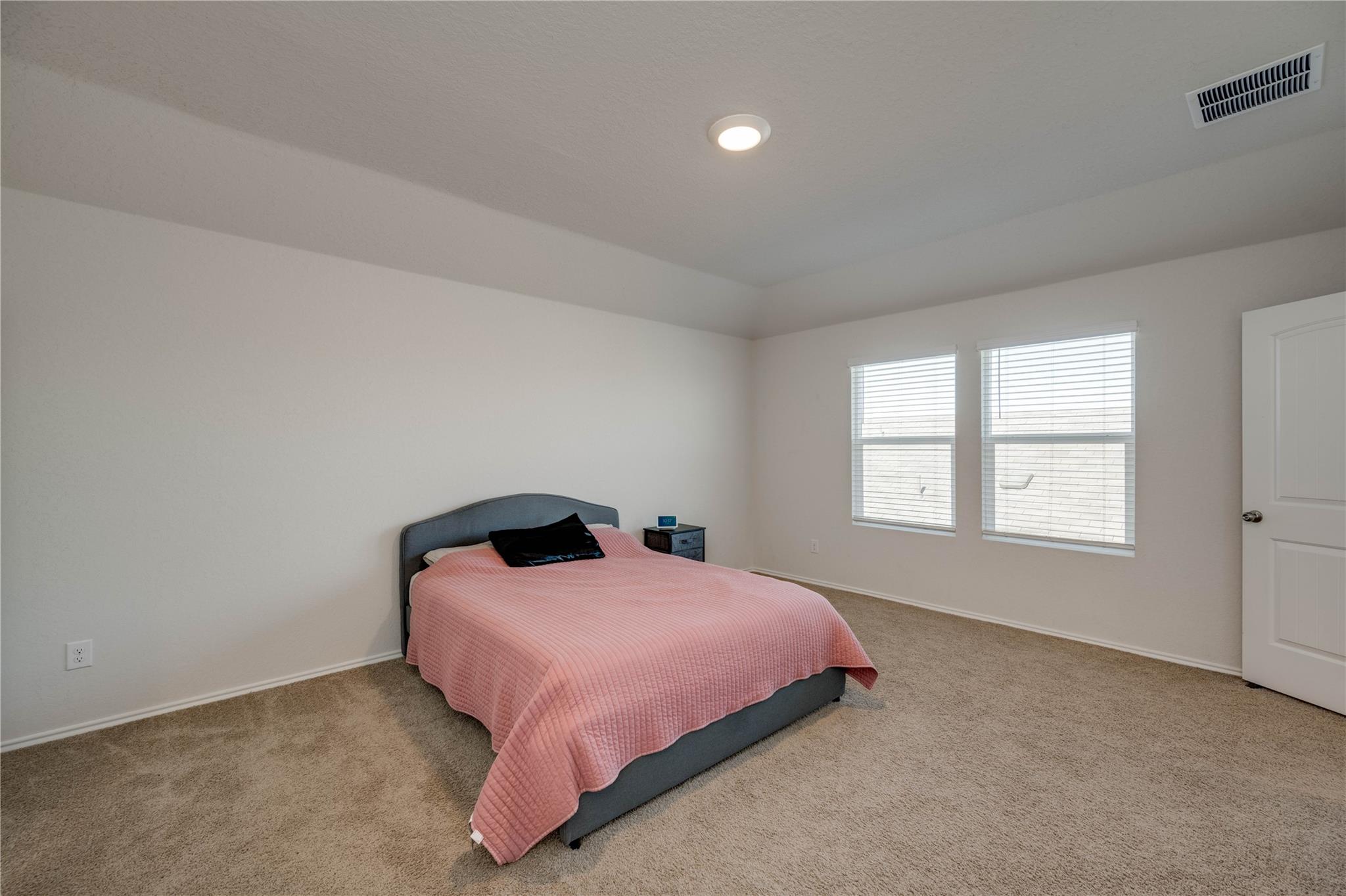 216 Skipping Stone Ln, San Marcos, TX 78666