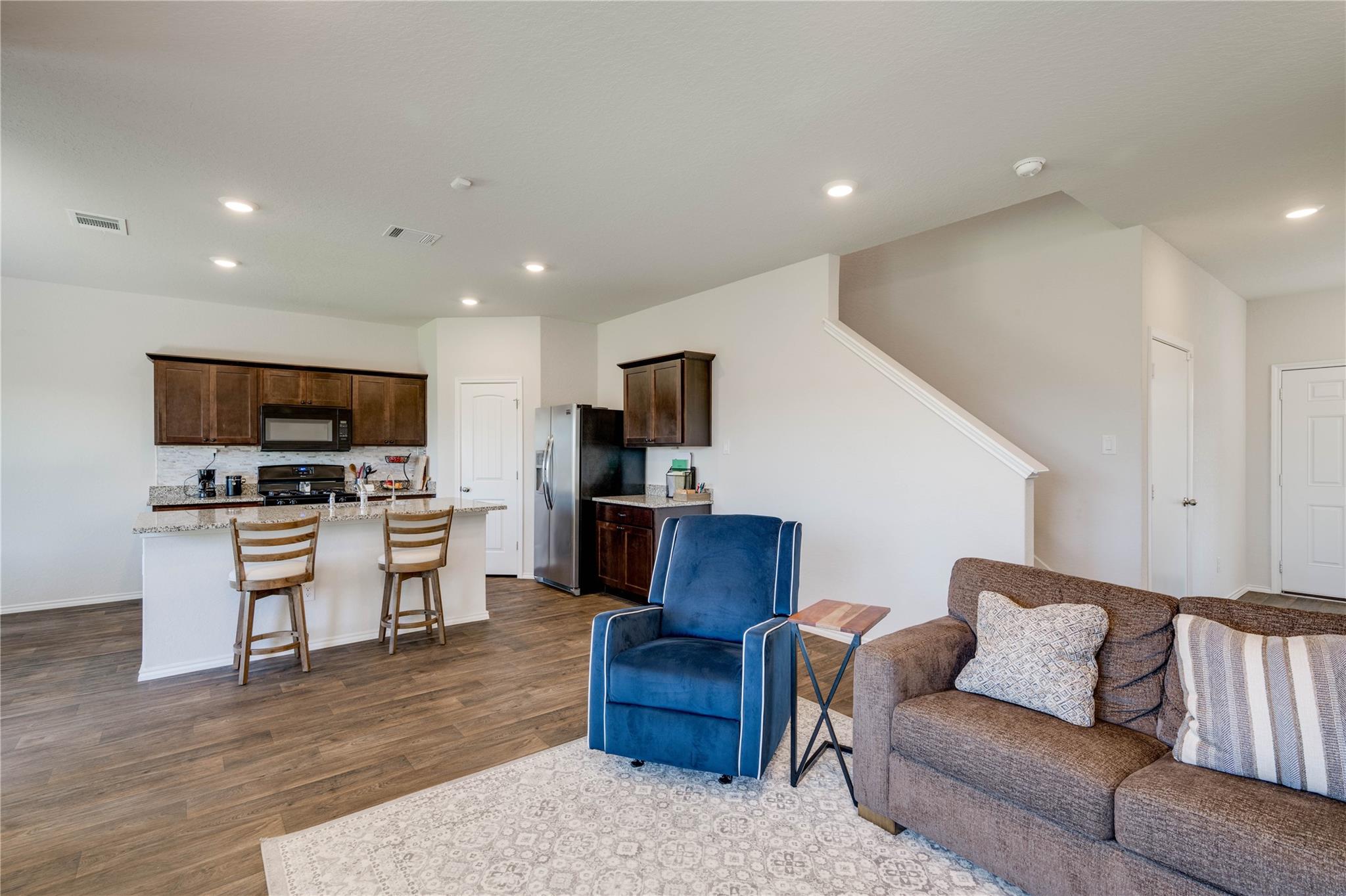 216 Skipping Stone Ln, San Marcos, TX 78666