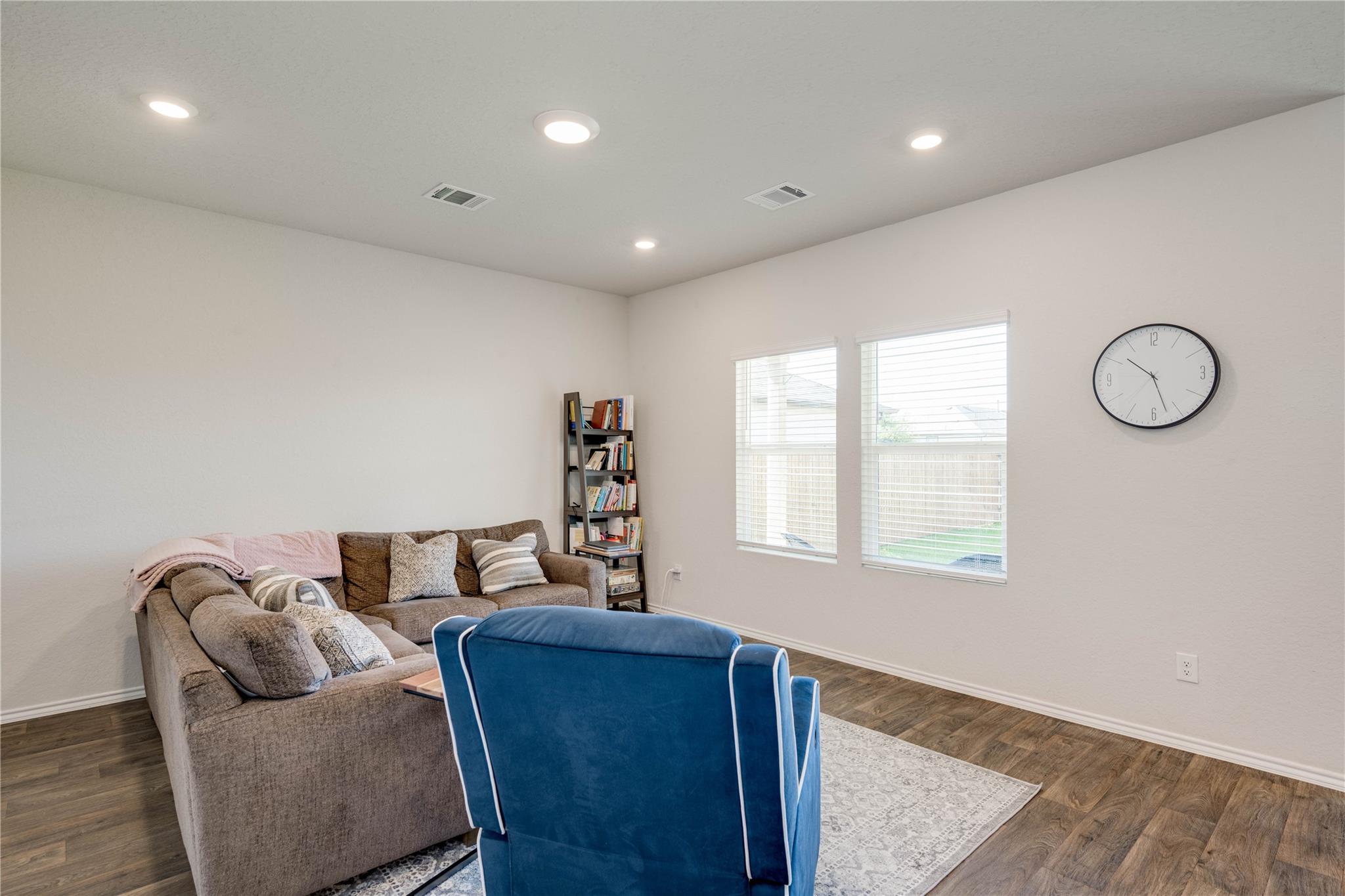 216 Skipping Stone Ln, San Marcos, TX 78666