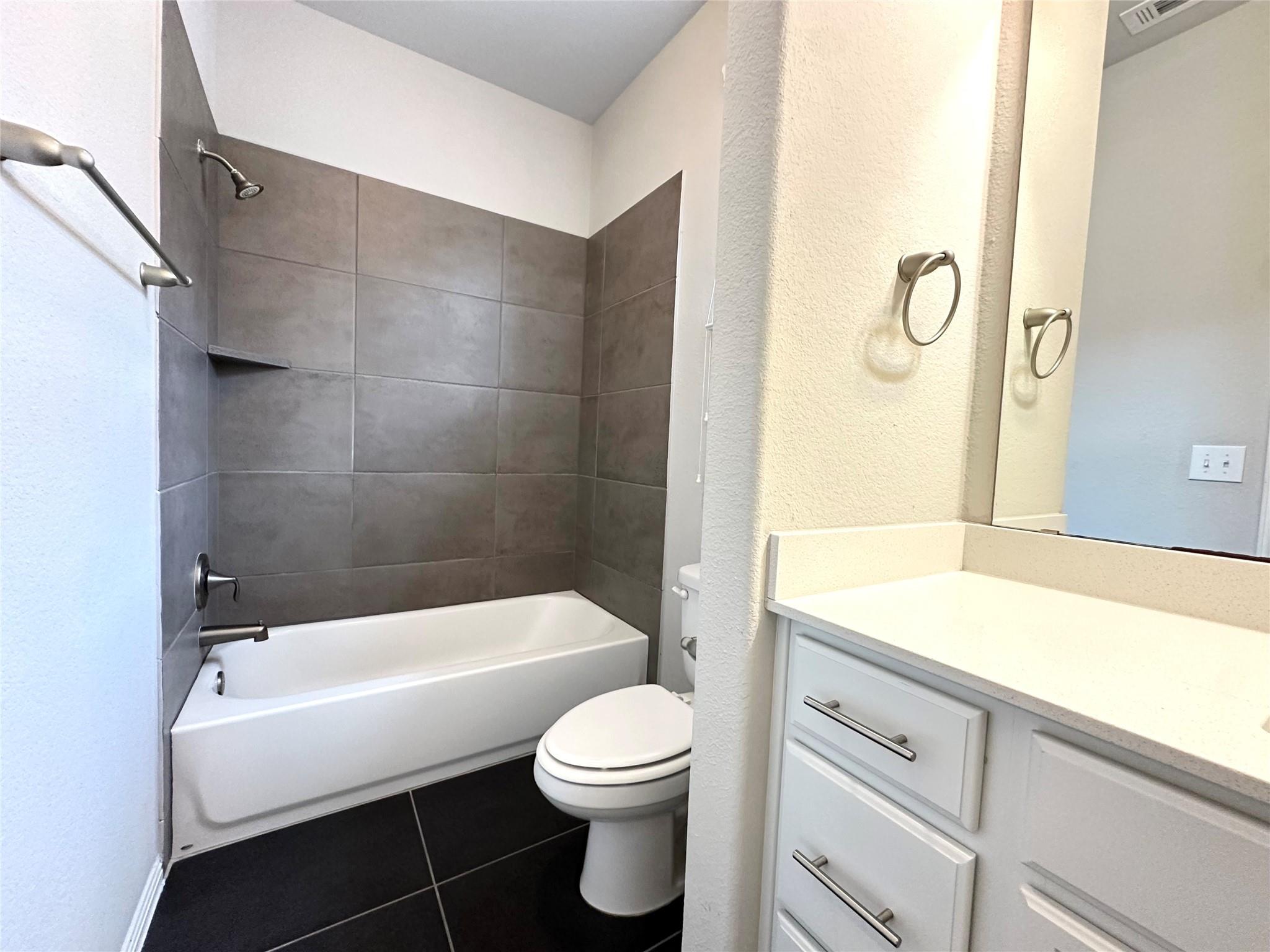 3240 E Whitestone Blvd # 95, Cedar Park, TX 78613