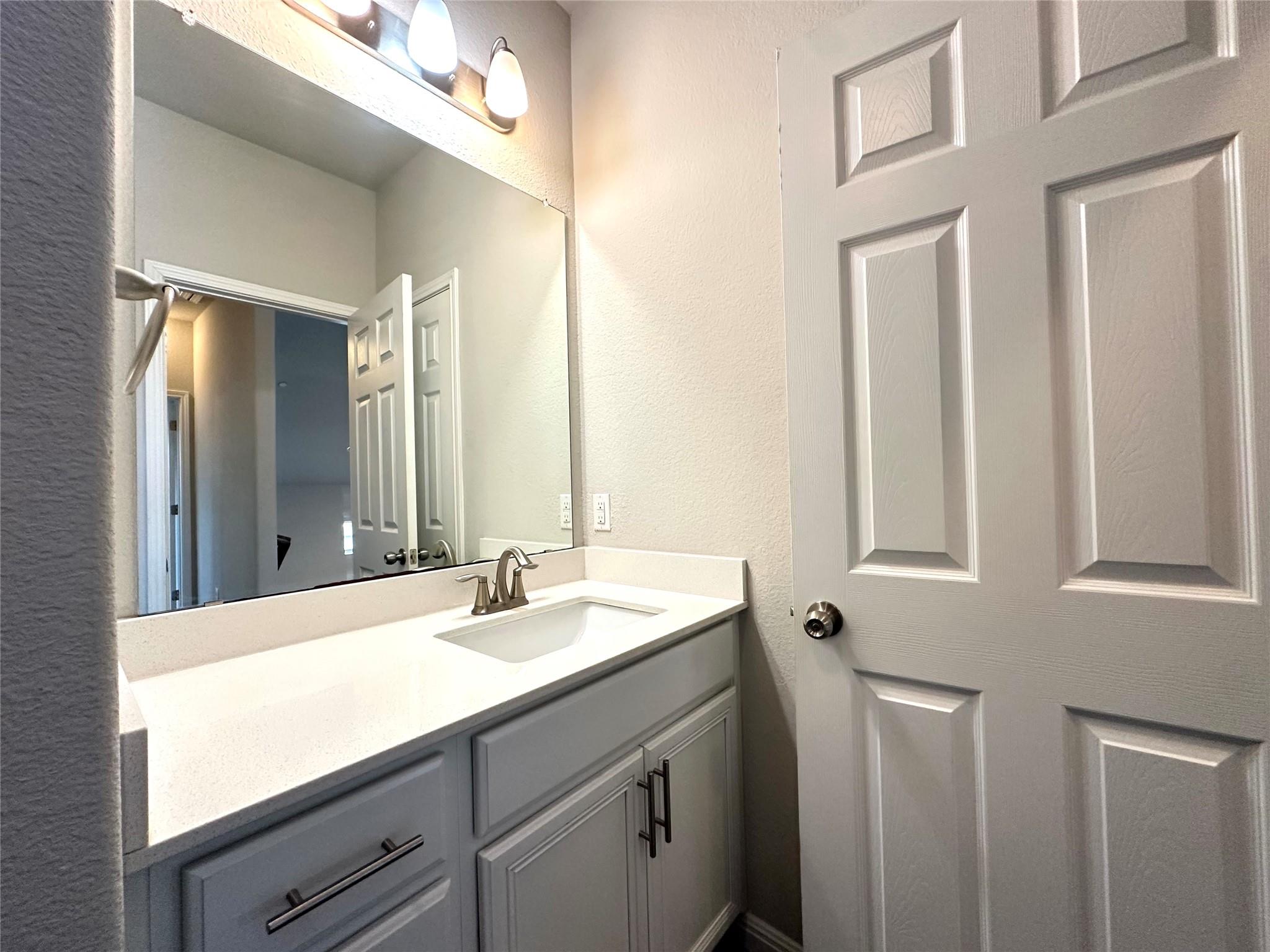 3240 E Whitestone Blvd # 95, Cedar Park, TX 78613