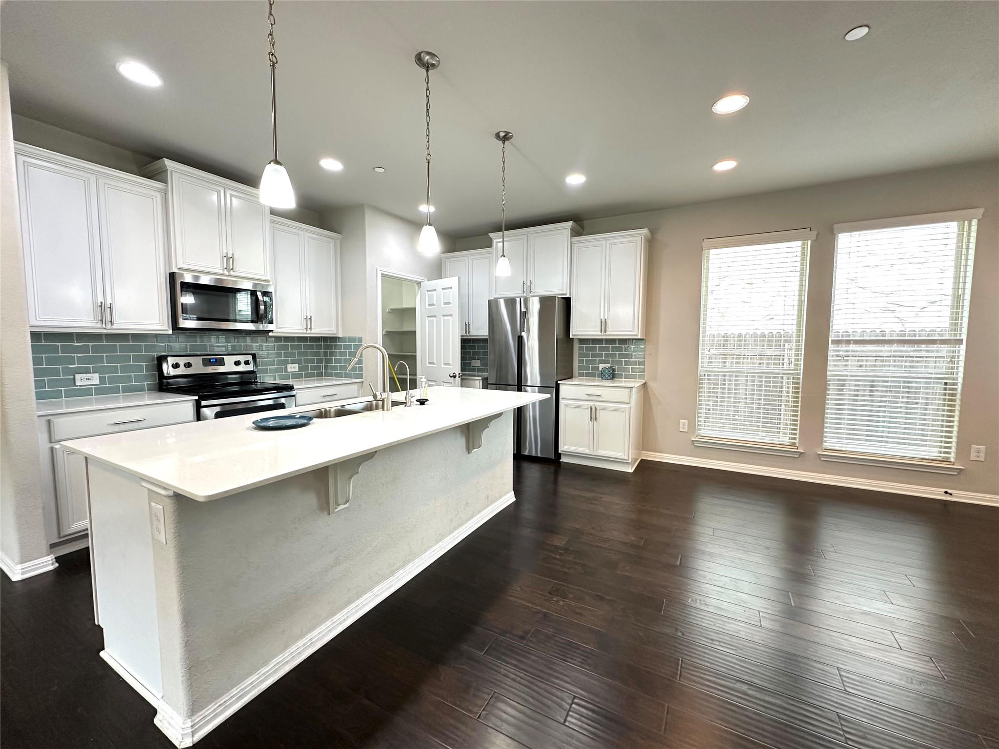 3240 E Whitestone Blvd # 95, Cedar Park, TX 78613