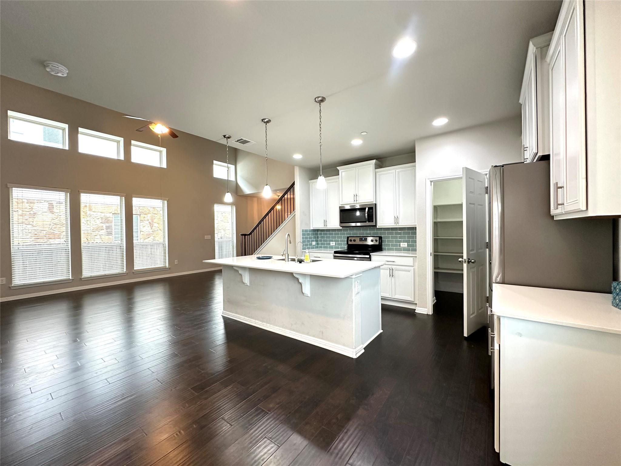 3240 E Whitestone Blvd # 95, Cedar Park, TX 78613