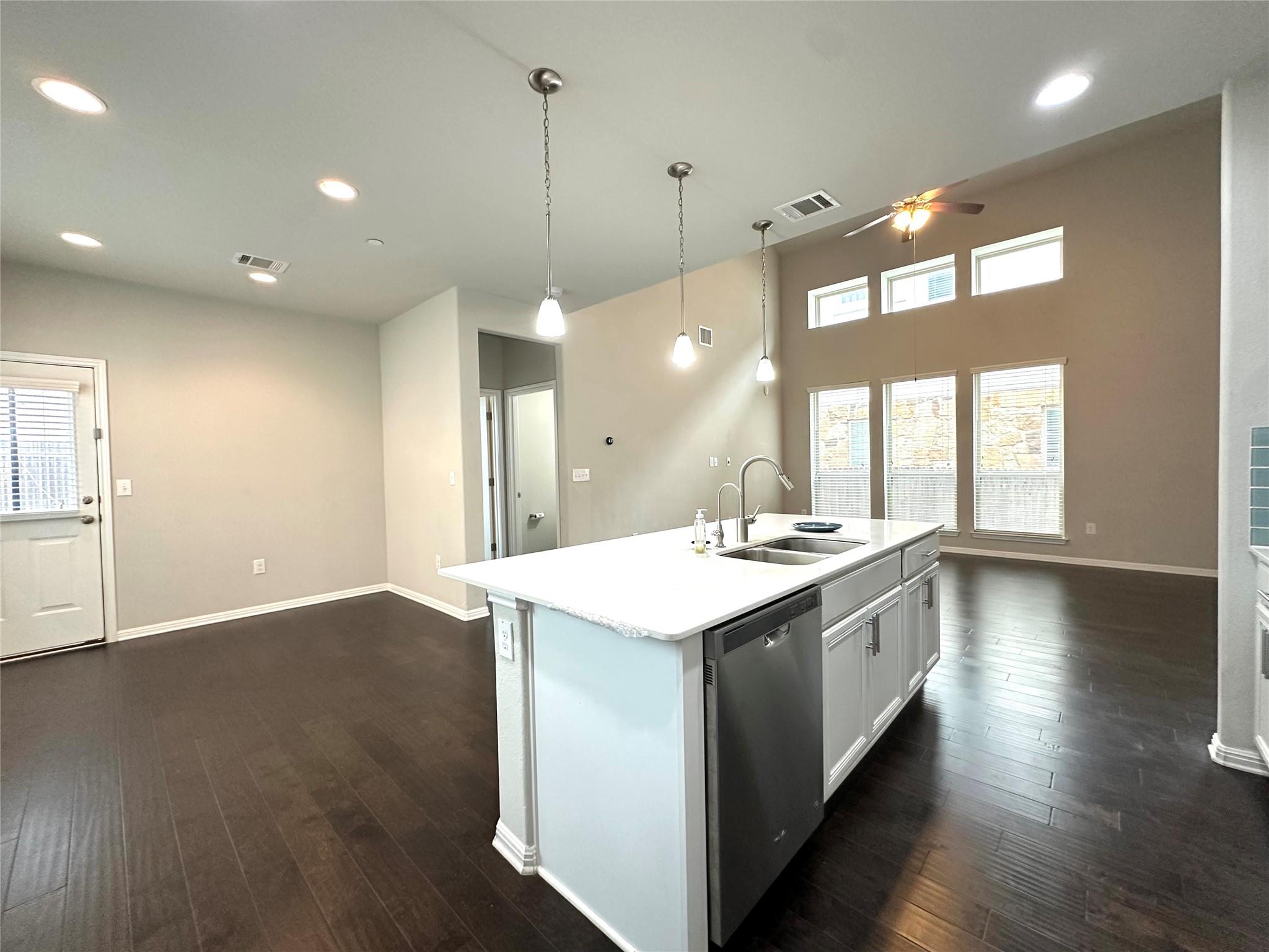 3240 E Whitestone Blvd # 95, Cedar Park, TX 78613