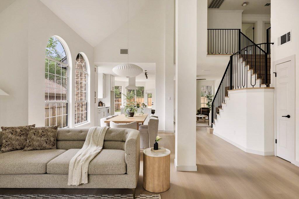 8208 Isaac Pryor Dr, Austin, TX 78749