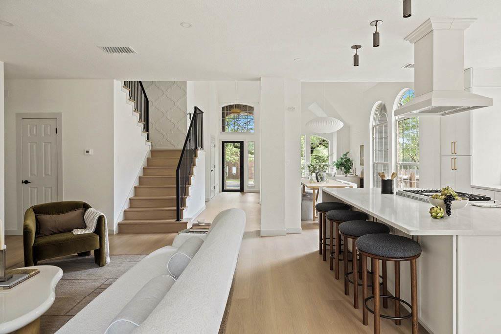 8208 Isaac Pryor Dr, Austin, TX 78749