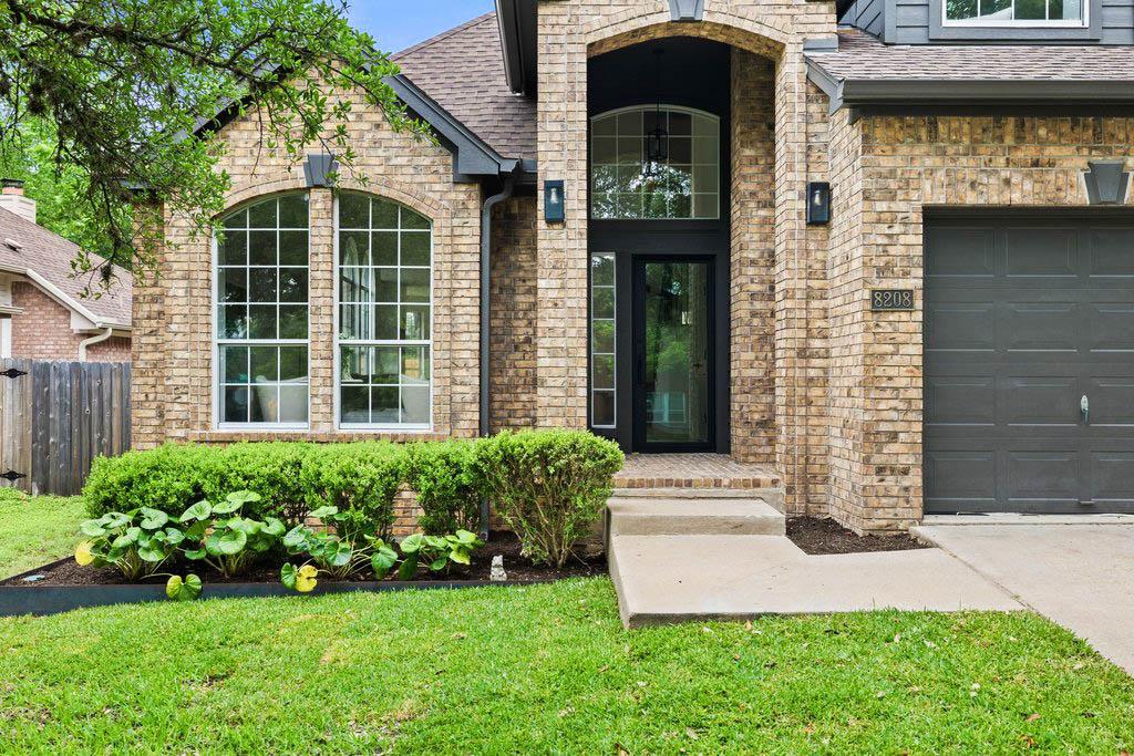 8208 Isaac Pryor Dr, Austin, TX 78749