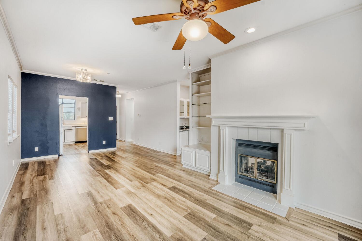 1741 Spyglass Dr # 1-233, Austin, TX 78746