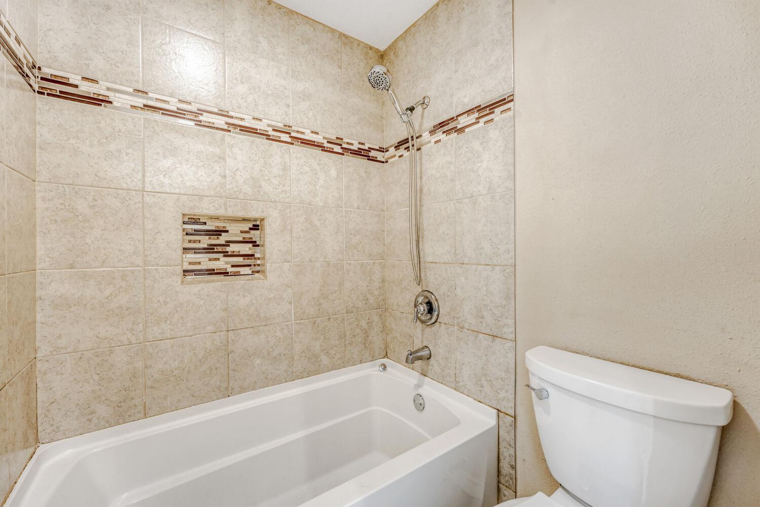1741 Spyglass Dr # 1-233, Austin, TX 78746