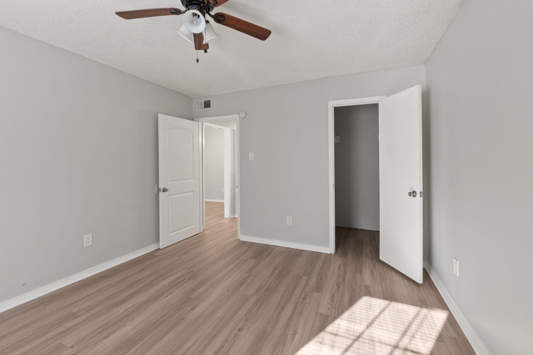 1720 Wooten Park Dr # 206, Austin, TX 78757