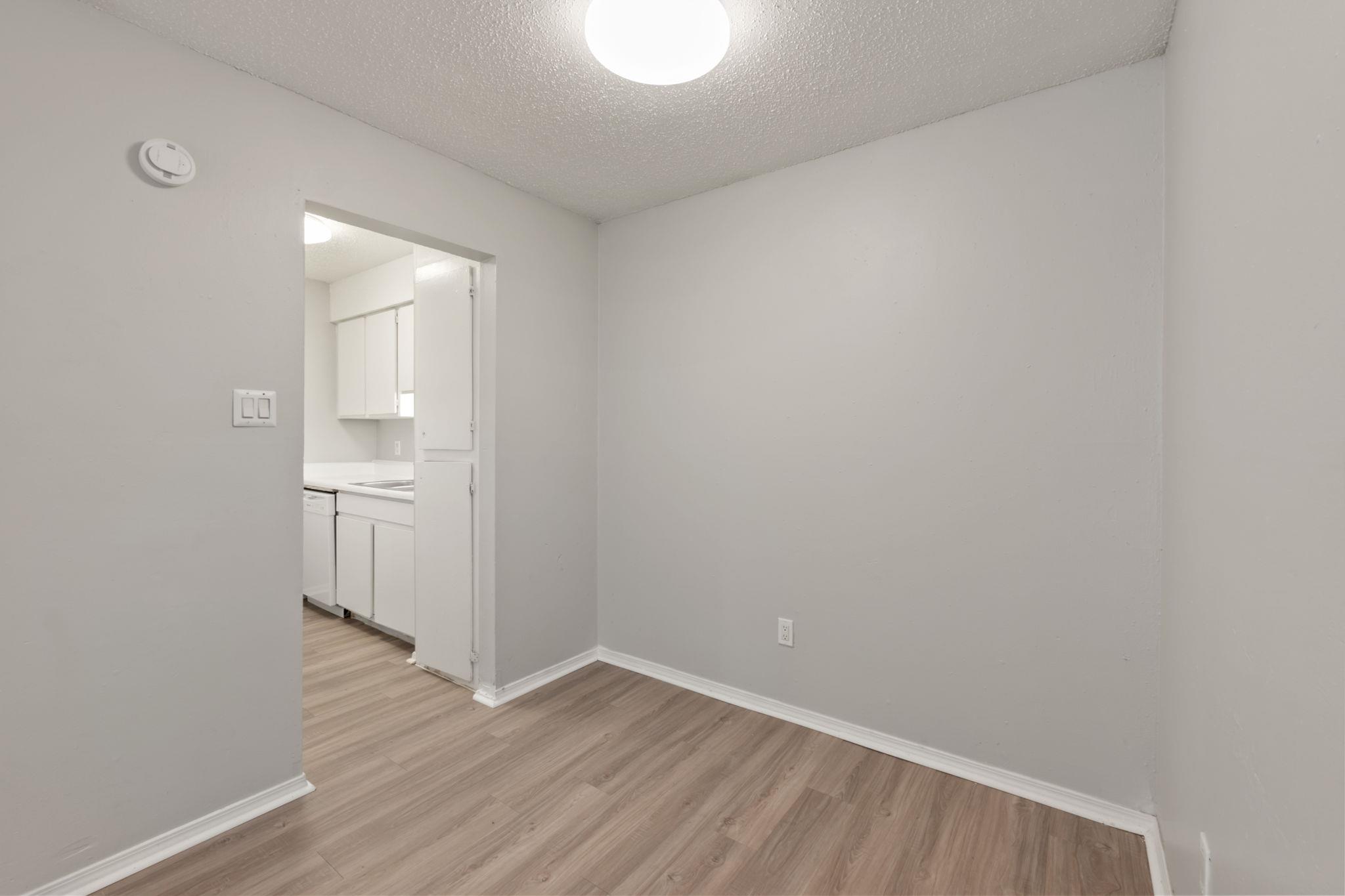 1720 Wooten Park Dr # 206, Austin, TX 78757