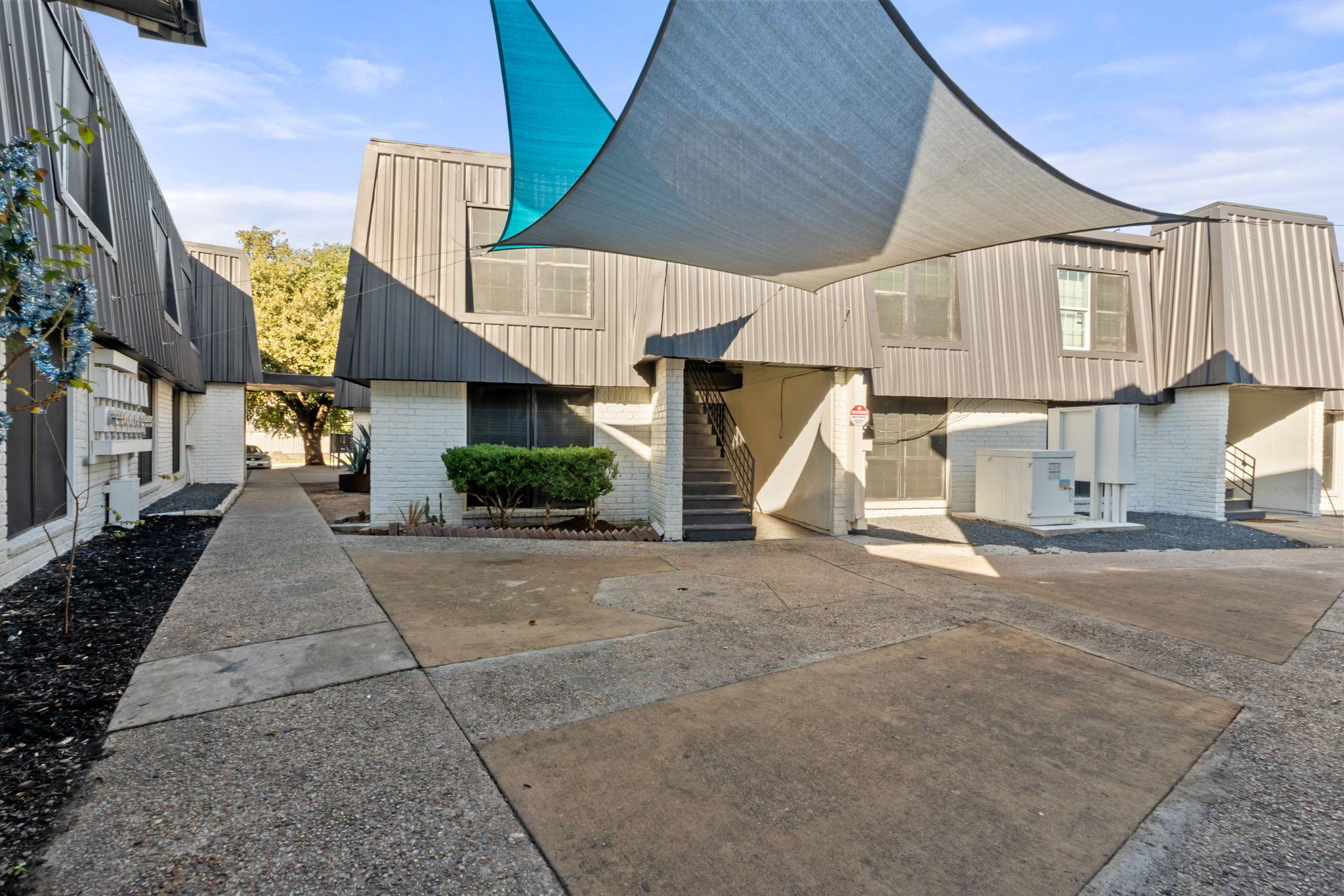 1720 Wooten Park Dr # 206, Austin, TX 78757