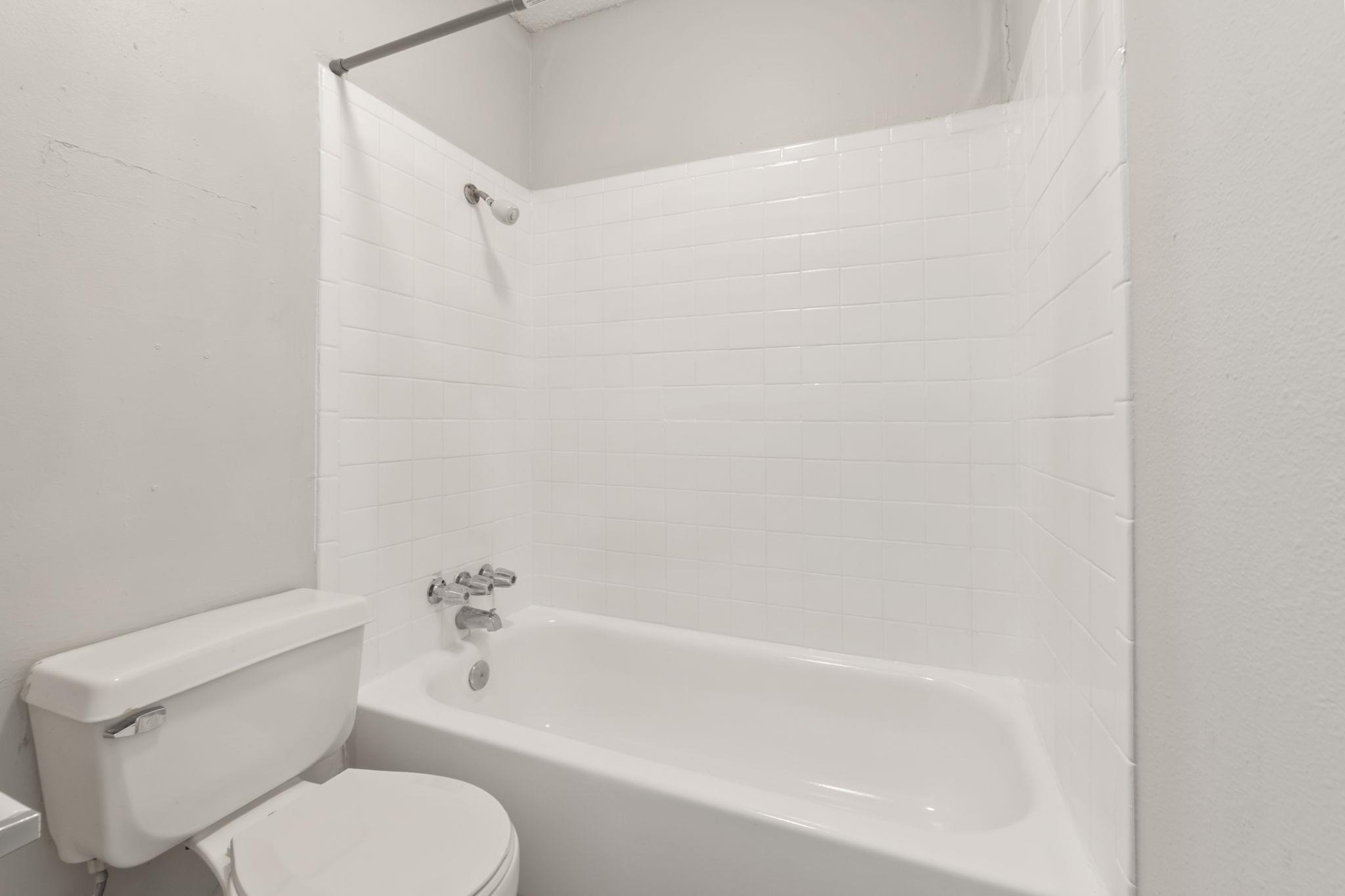 1720 Wooten Park Dr # 206, Austin, TX 78757