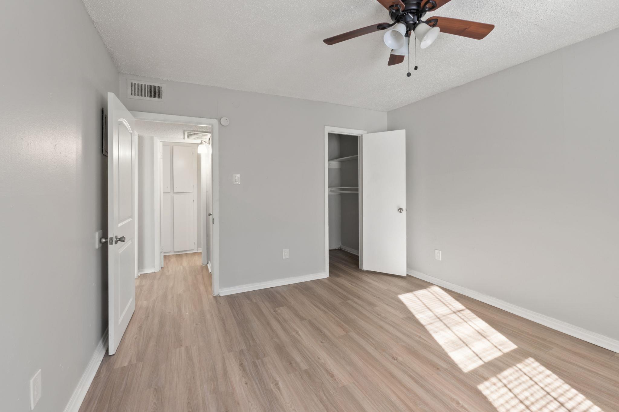 1720 Wooten Park Dr # 206, Austin, TX 78757