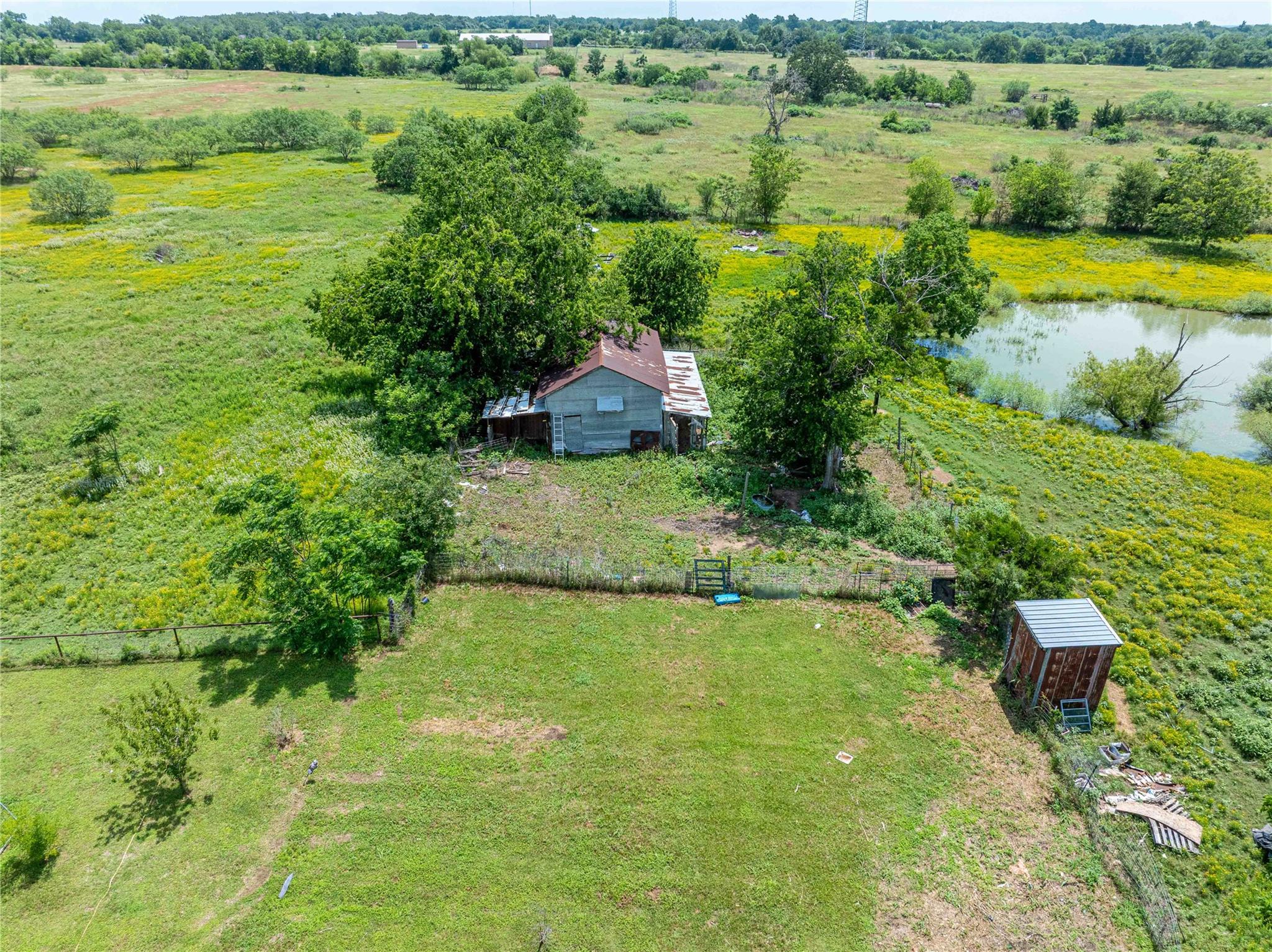 802 Smith Rd, Rockdale, TX 76567