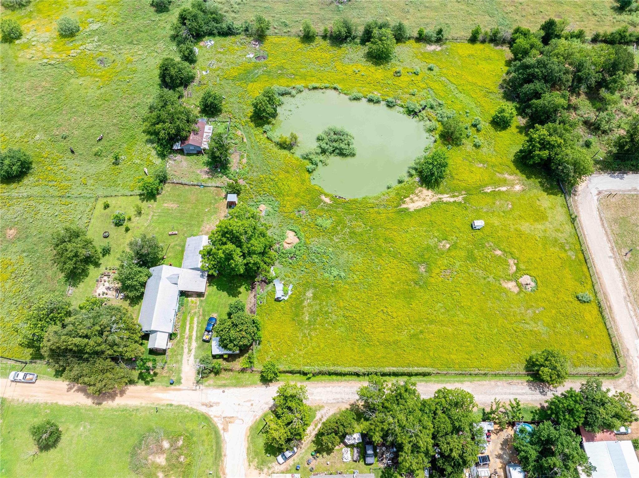 802 Smith Rd, Rockdale, TX 76567