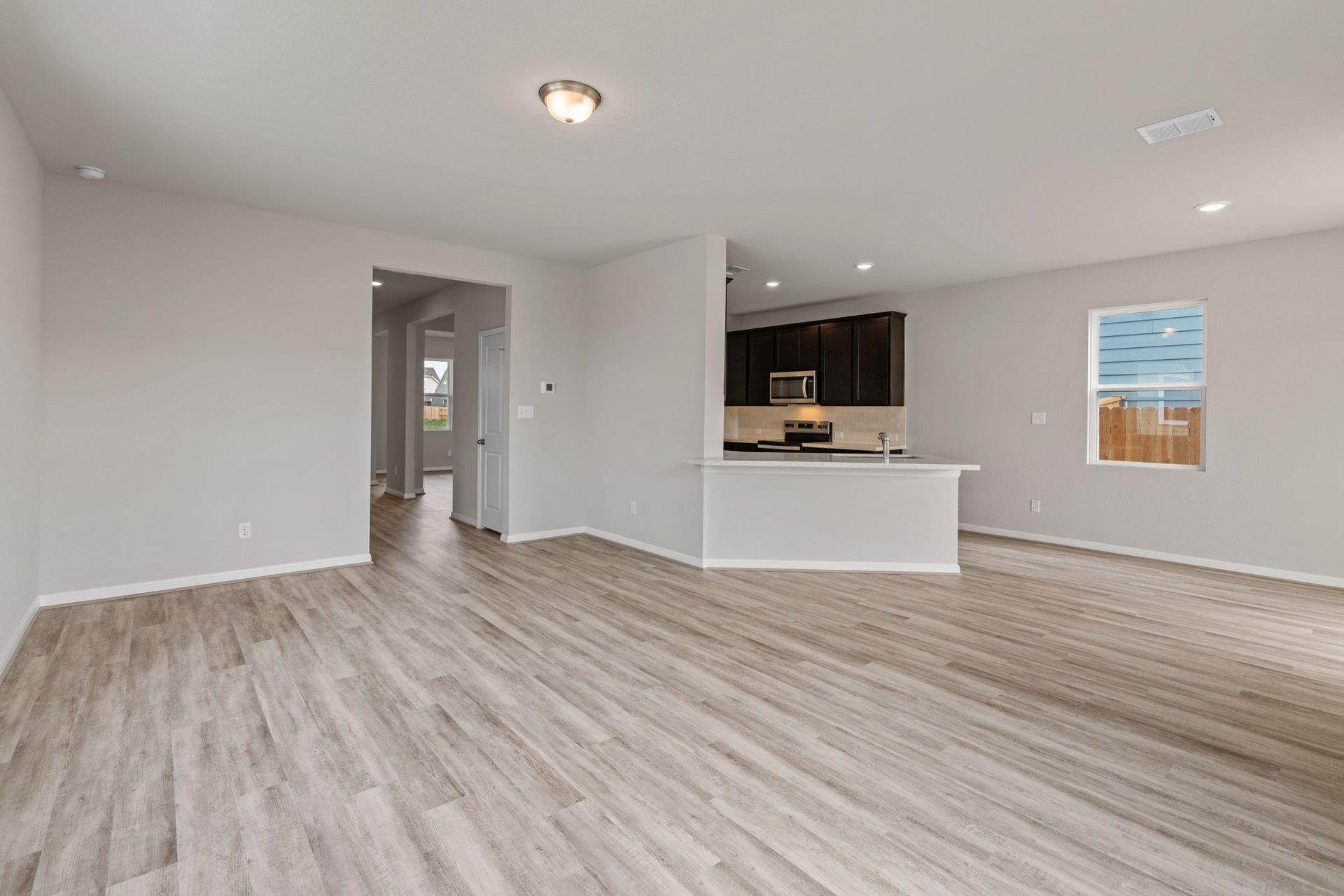 110 Cherry Blossom Ln, Taylor, TX 76574