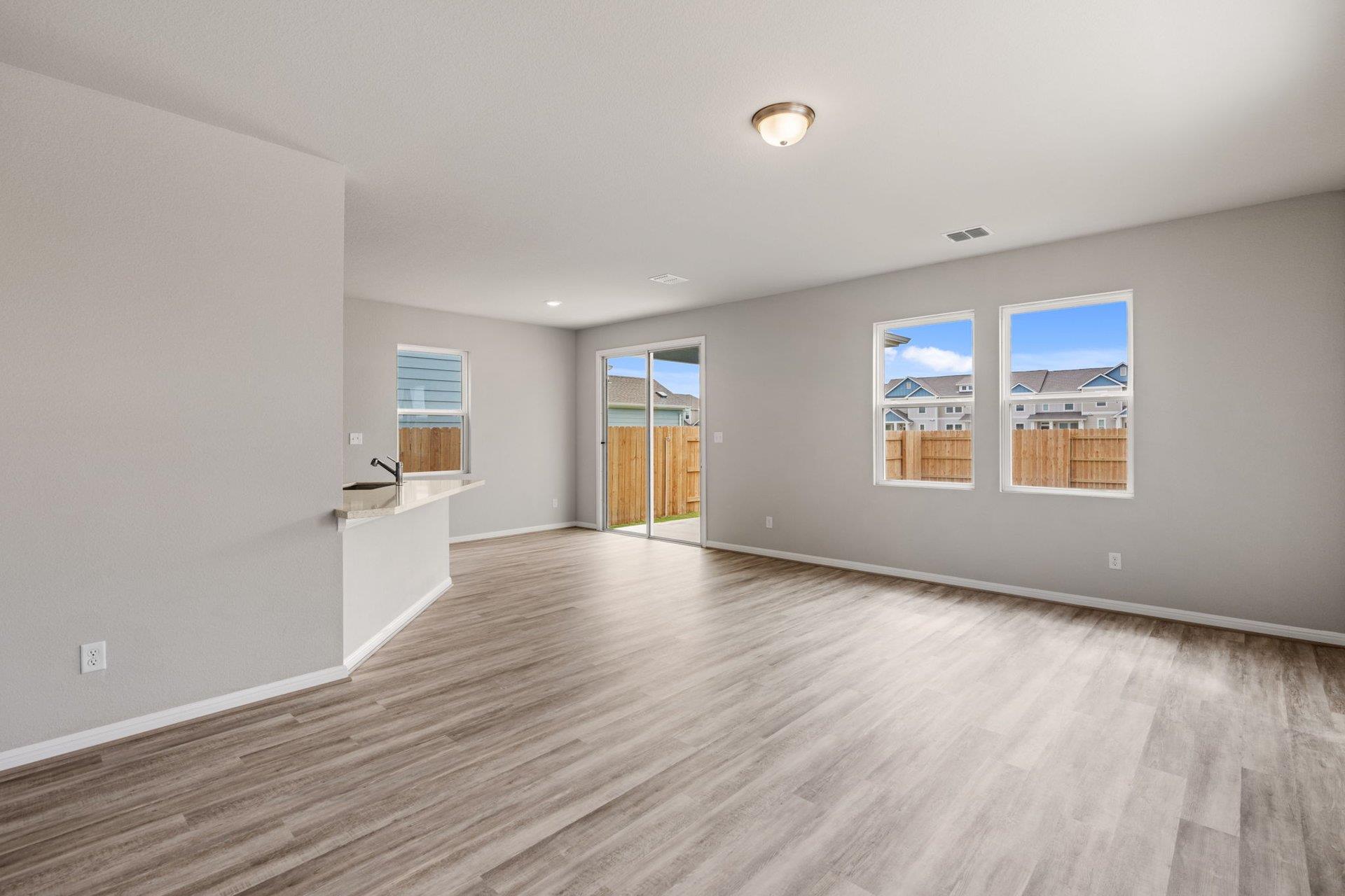 110 Cherry Blossom Ln, Taylor, TX 76574