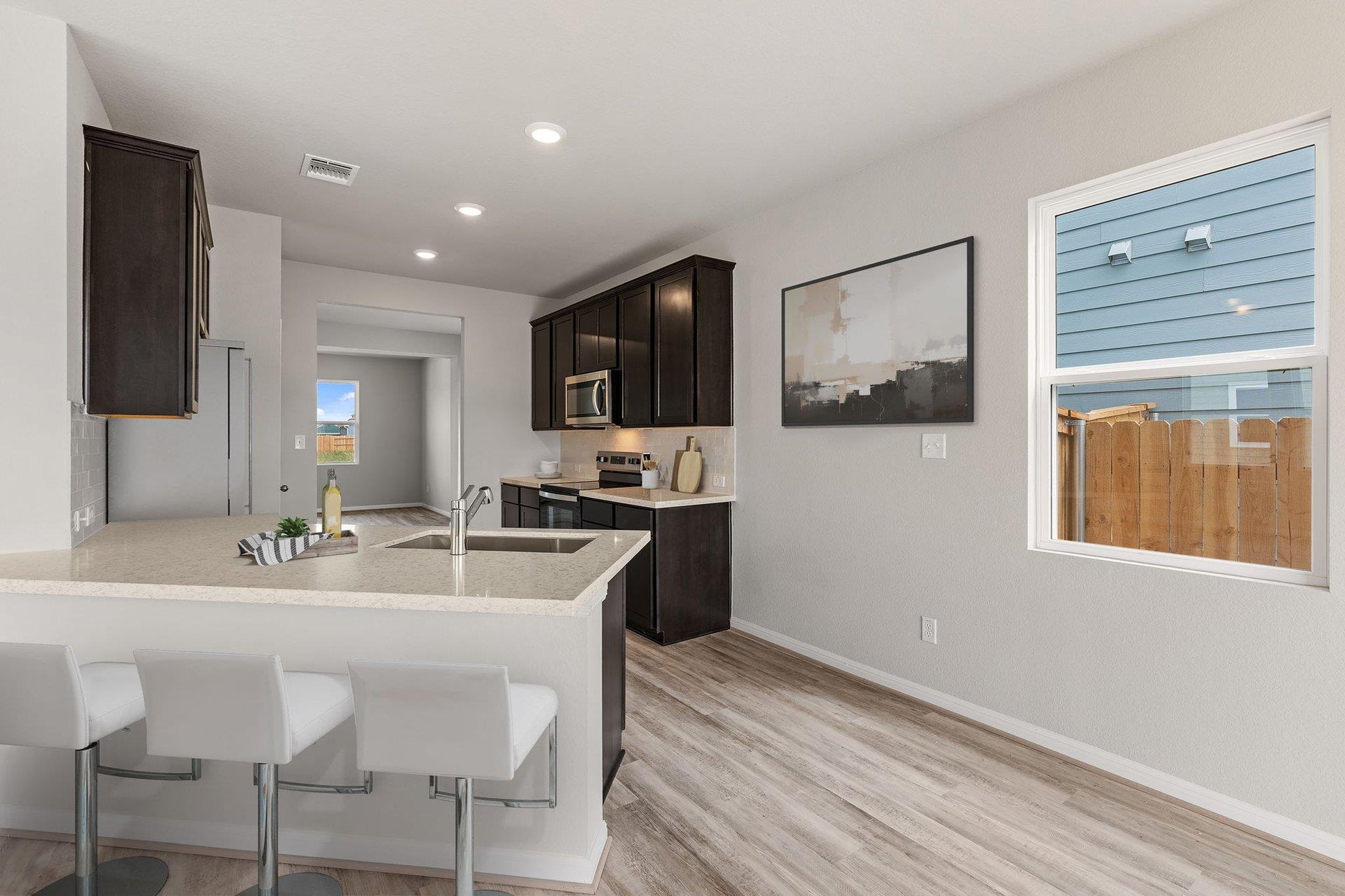 110 Cherry Blossom Ln, Taylor, TX 76574