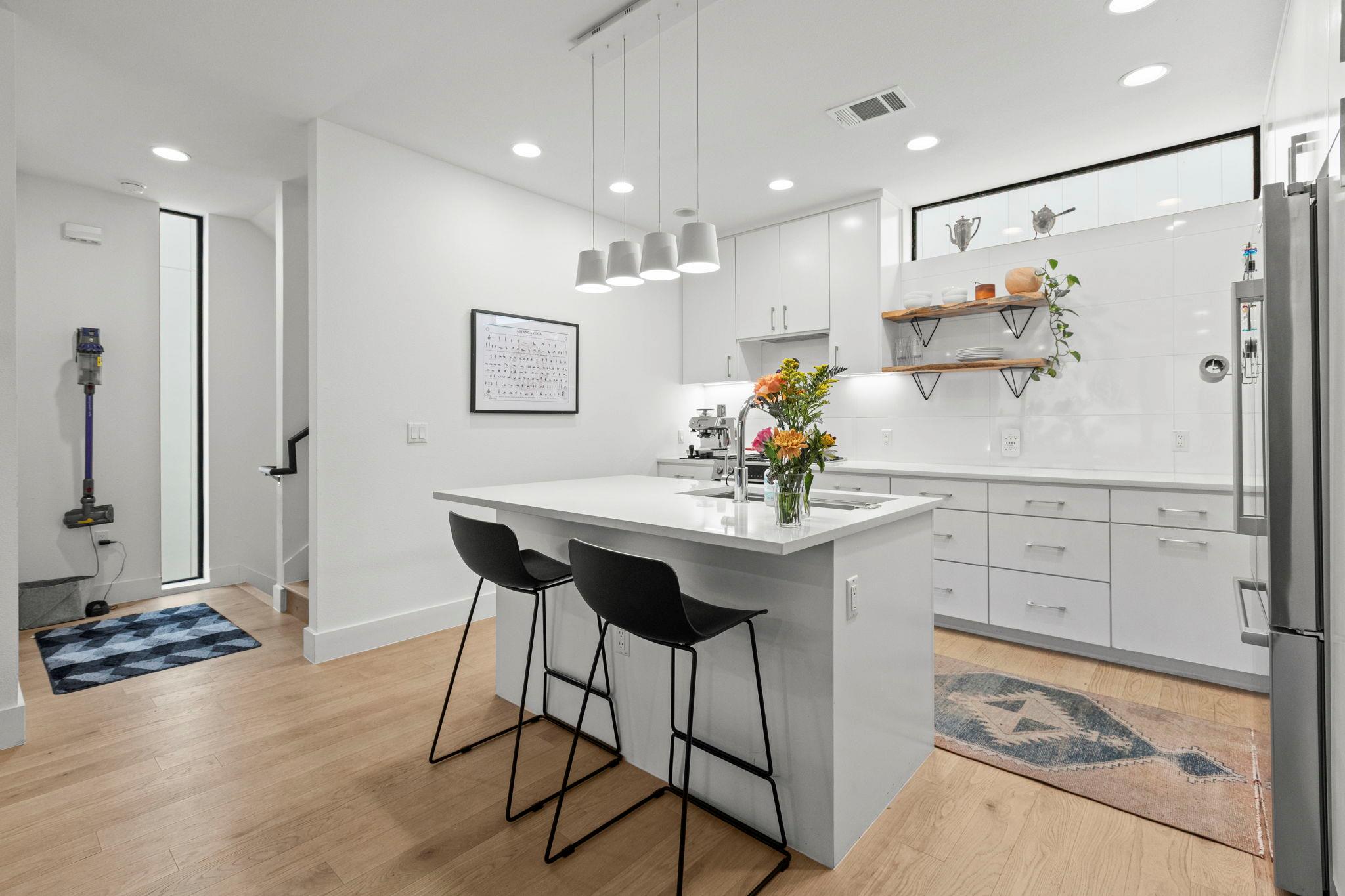 3406 E 17th St # 8, Austin, TX 78721