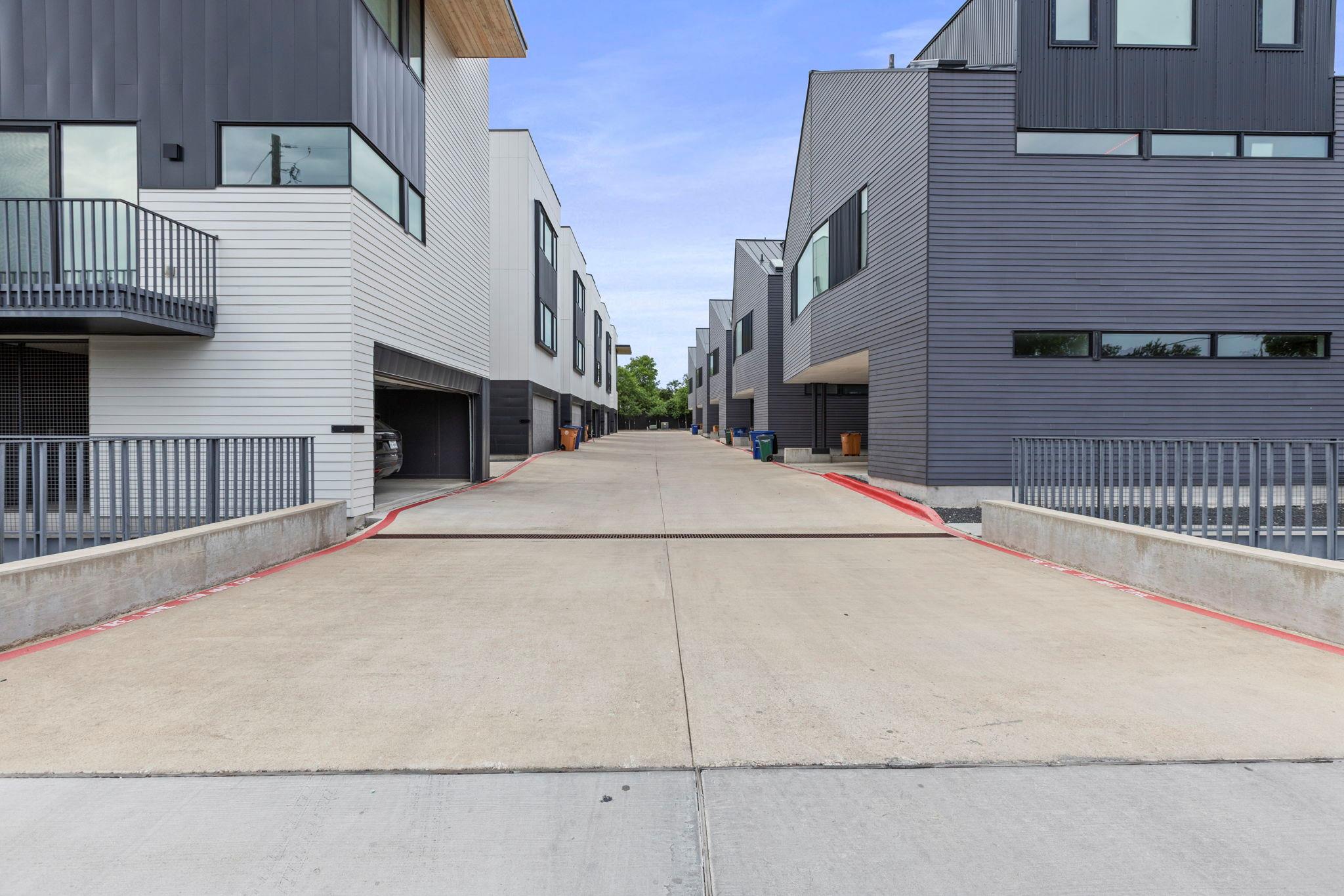 3406 E 17th St # 8, Austin, TX 78721