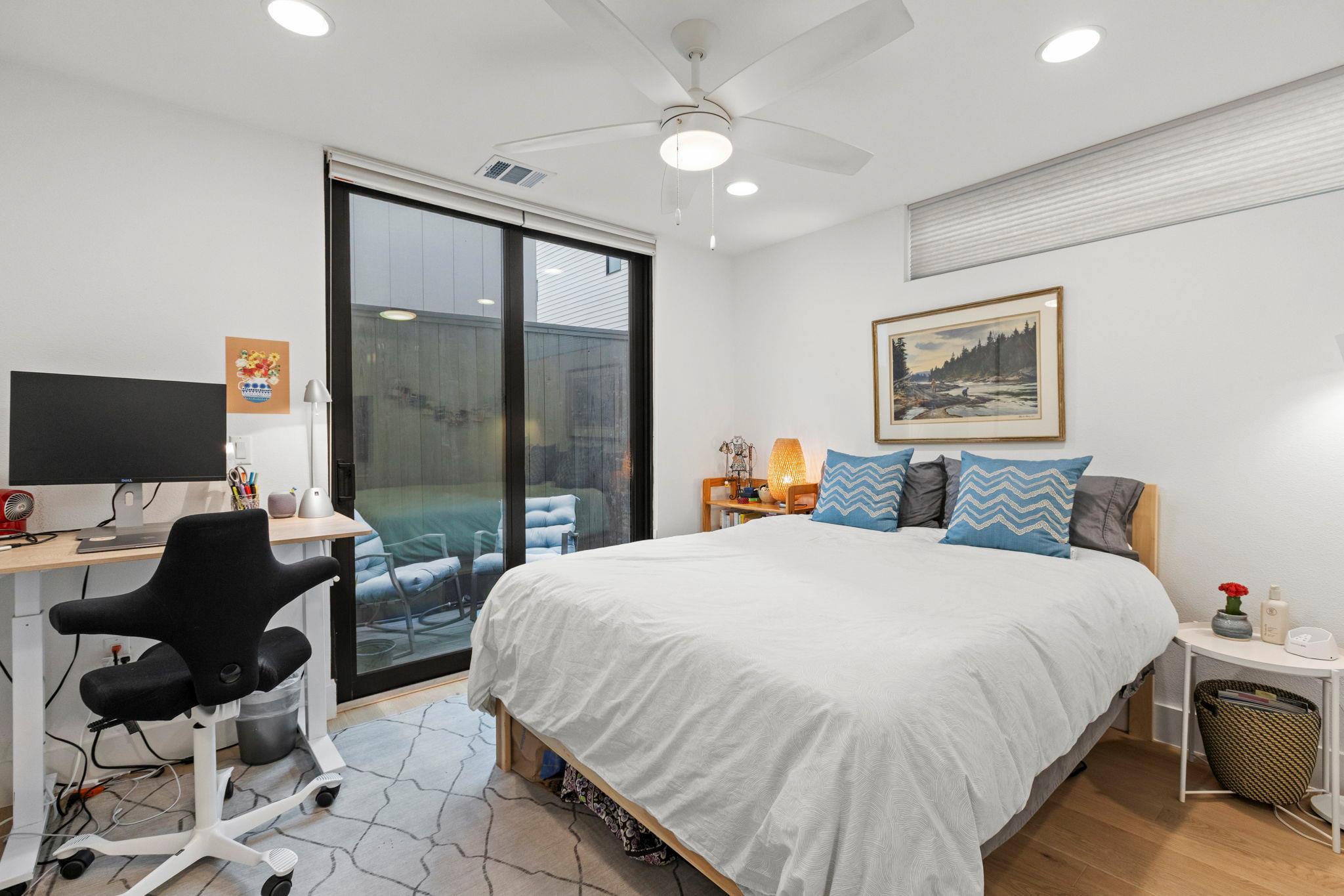 3406 E 17th St # 8, Austin, TX 78721