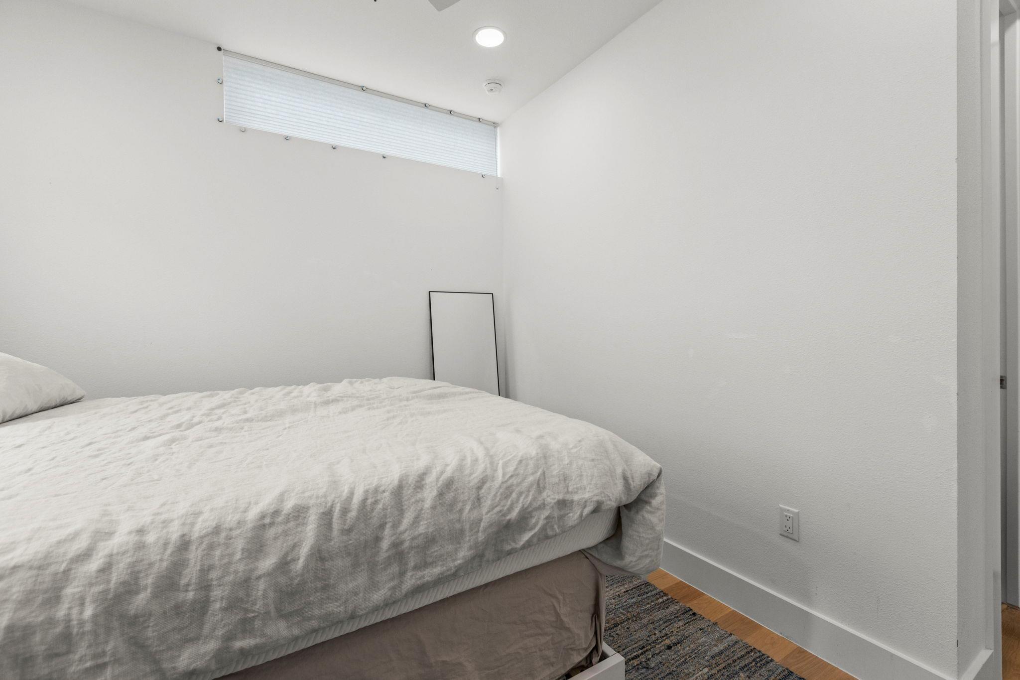 3406 E 17th St # 8, Austin, TX 78721