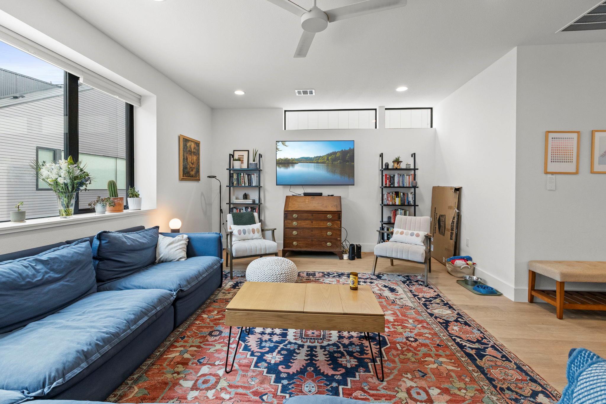 3406 E 17th St # 8, Austin, TX 78721