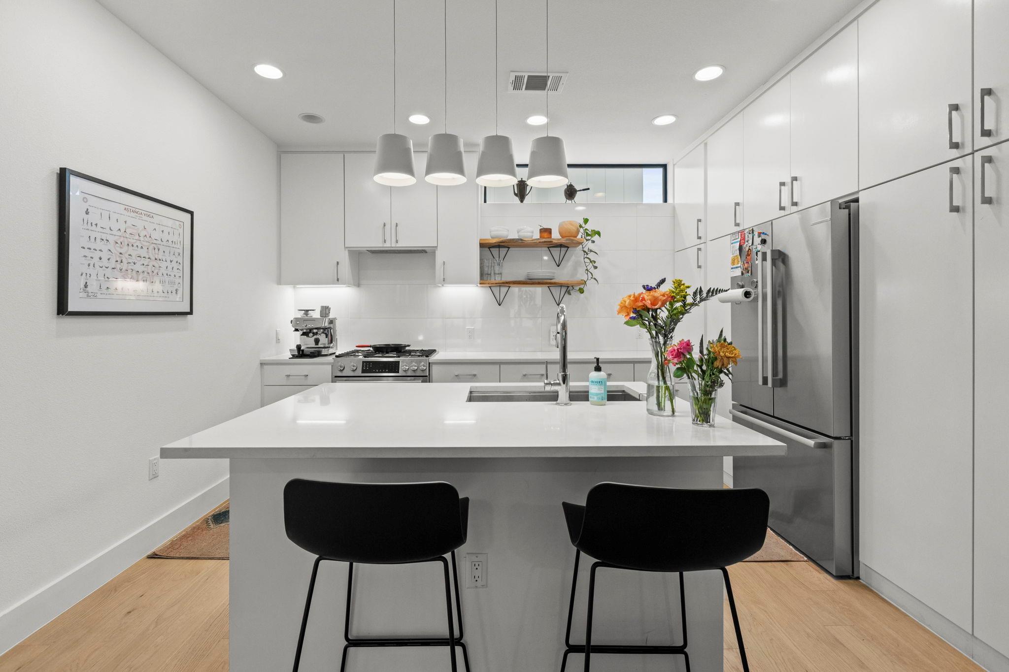 3406 E 17th St # 8, Austin, TX 78721