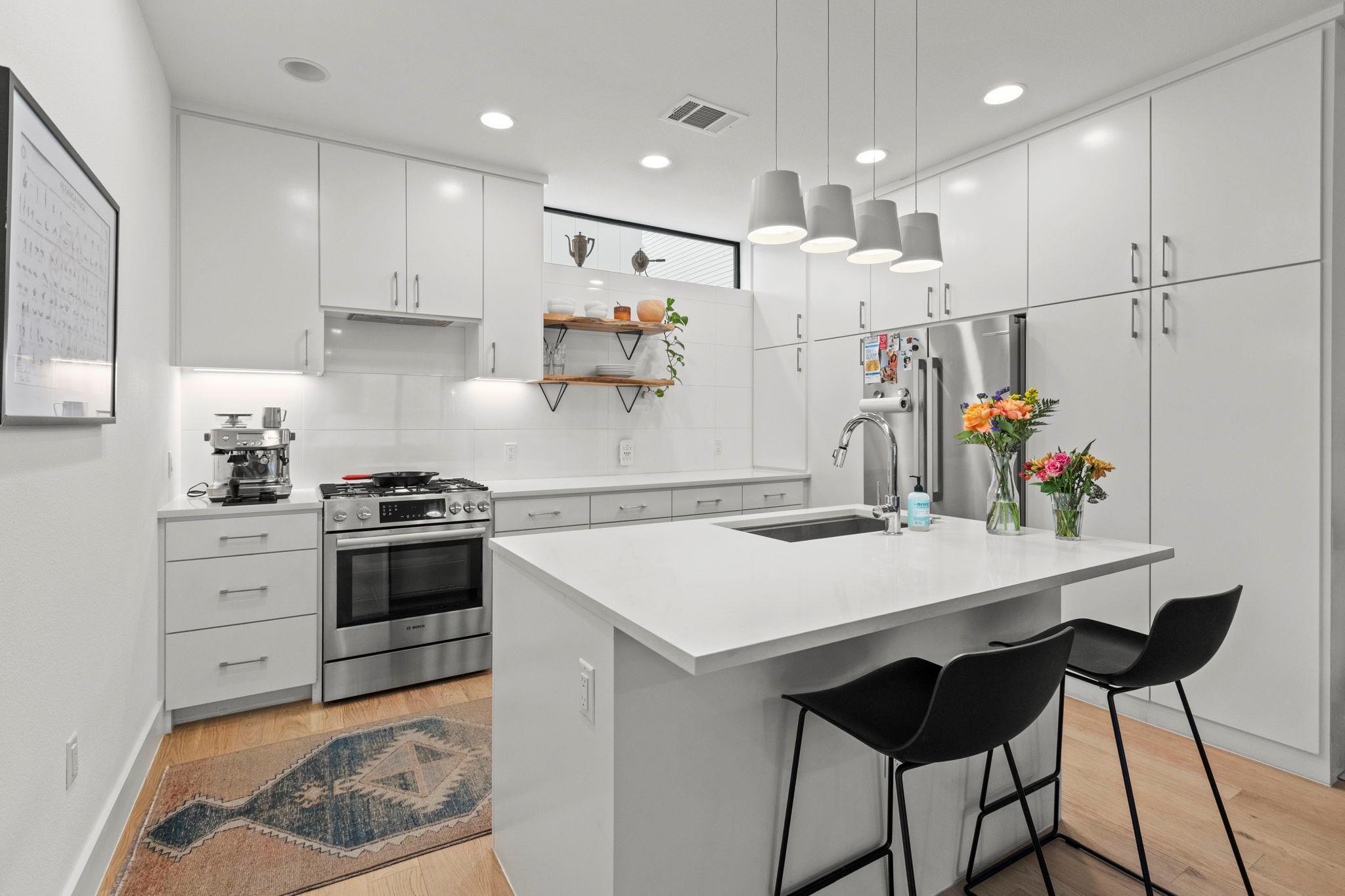 3406 E 17th St # 8, Austin, TX 78721