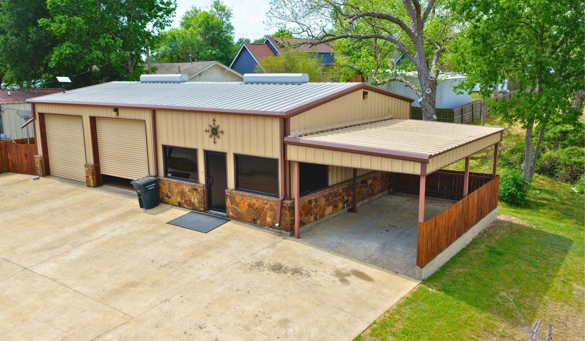 405 N Johnston Street, Caldwell, TX 77836