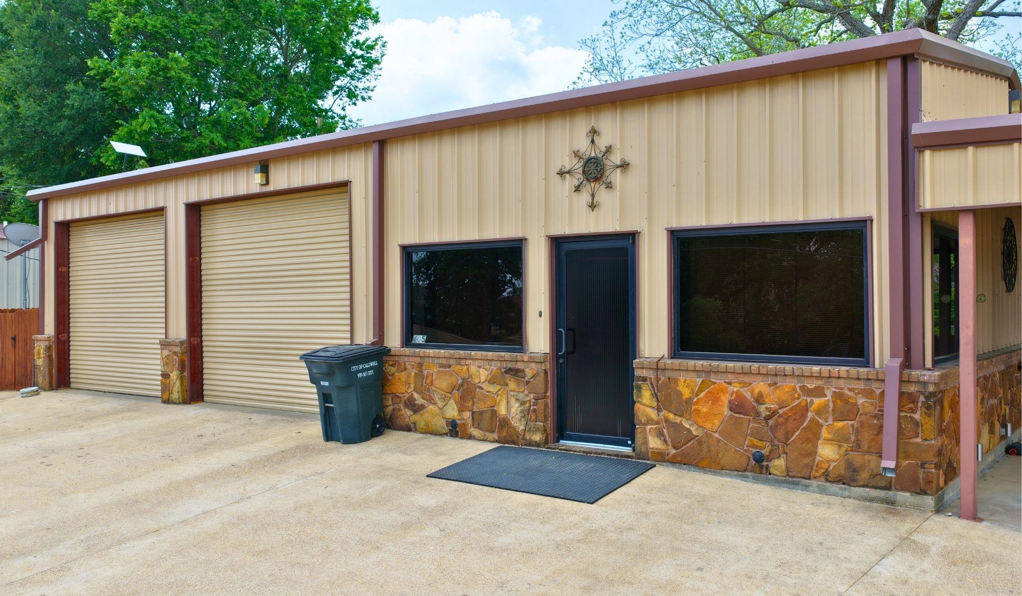 405 N Johnston Street, Caldwell, TX 77836