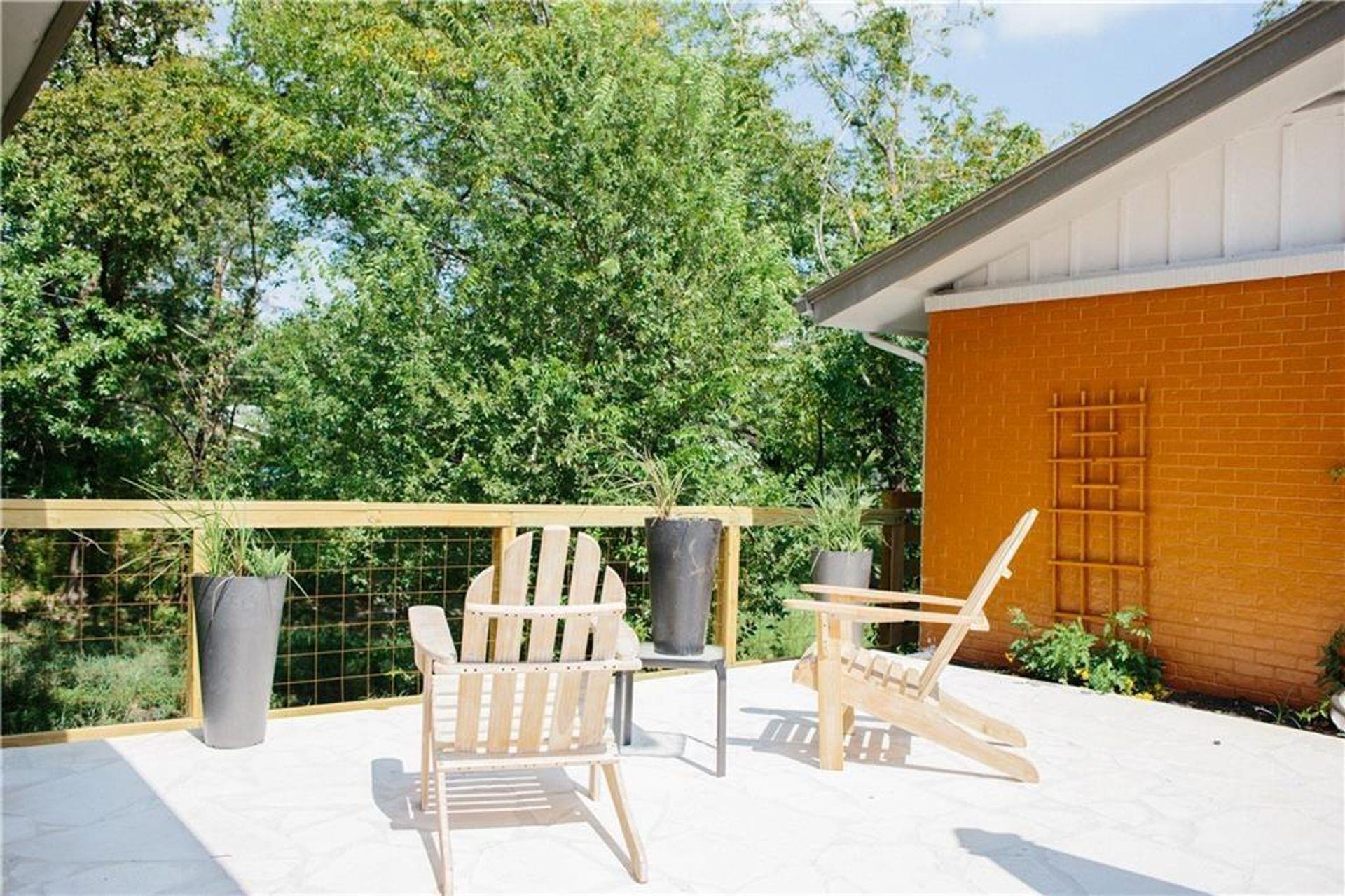 1302 E 52nd St # 101, Austin, TX 78723