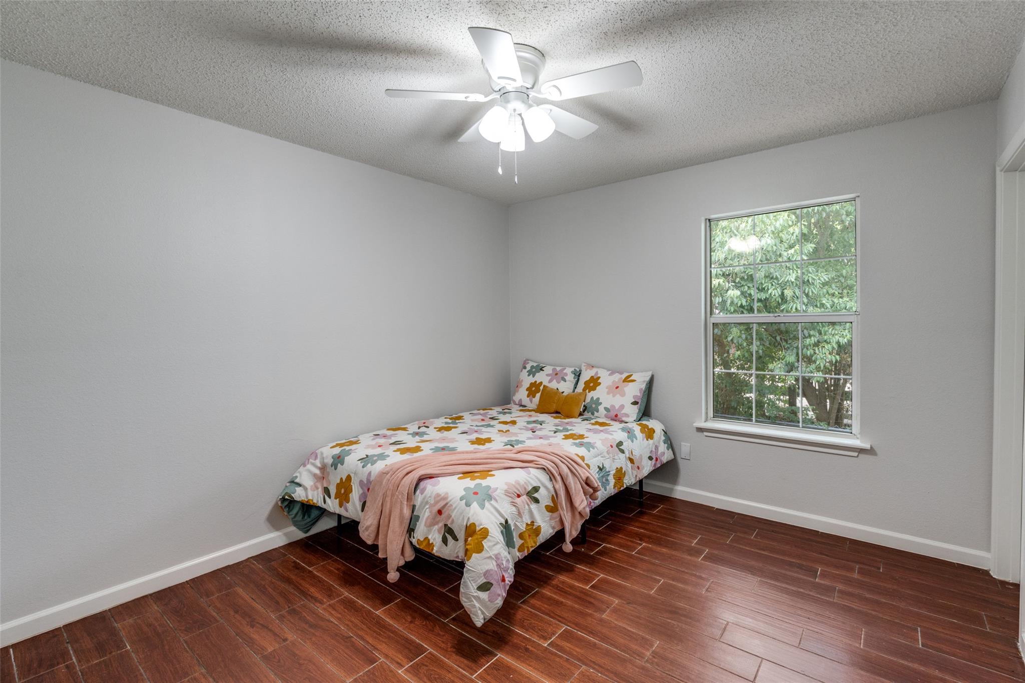 417 N Blanco St, Lockhart, TX 78644