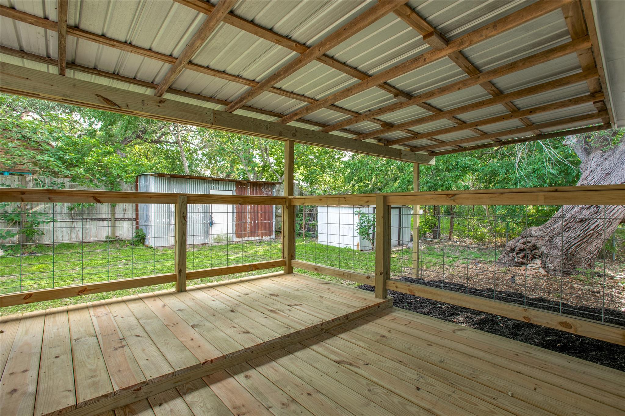 417 N Blanco St, Lockhart, TX 78644