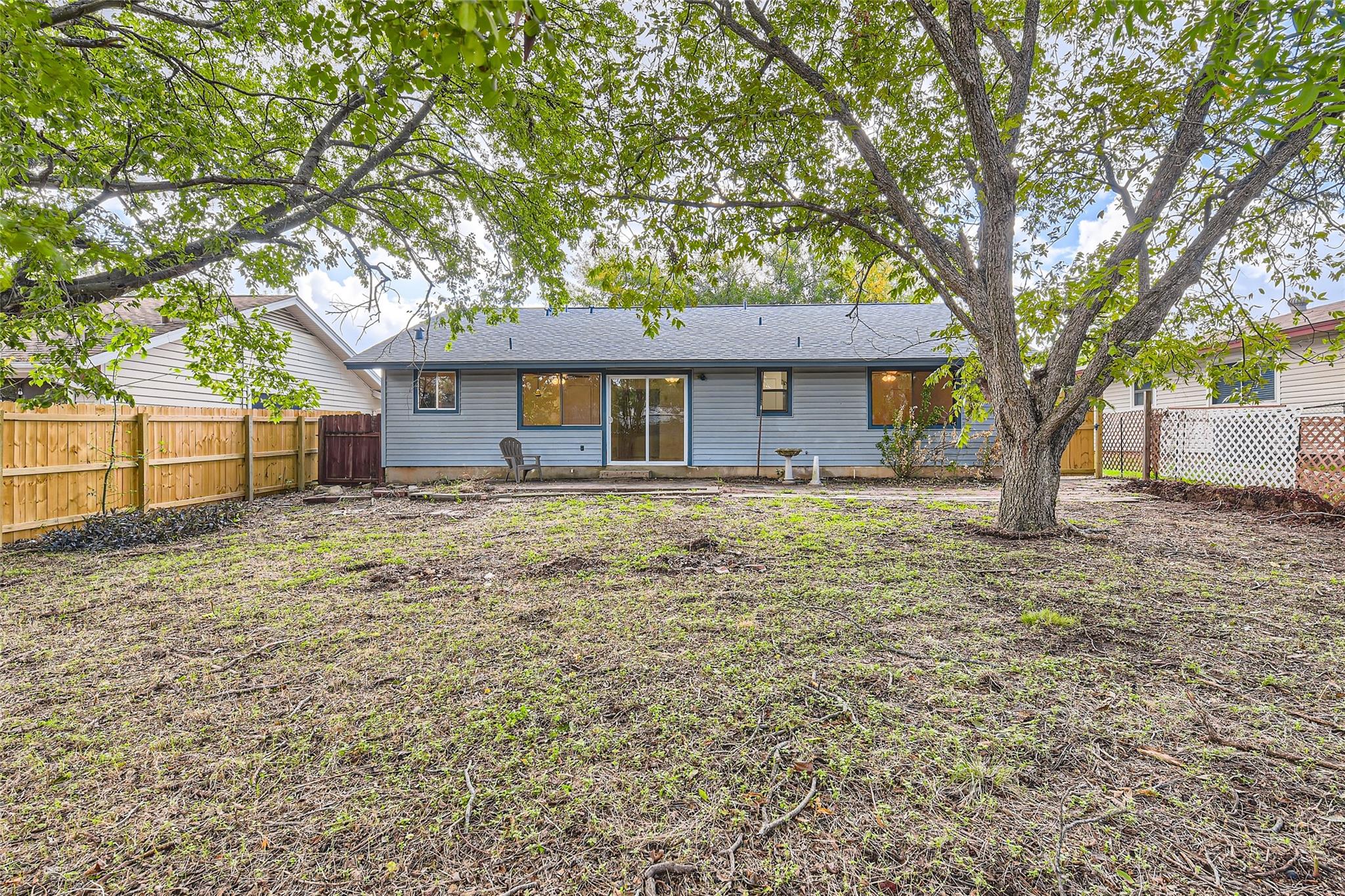 402 Wood Bine Dr, Austin, TX 78745