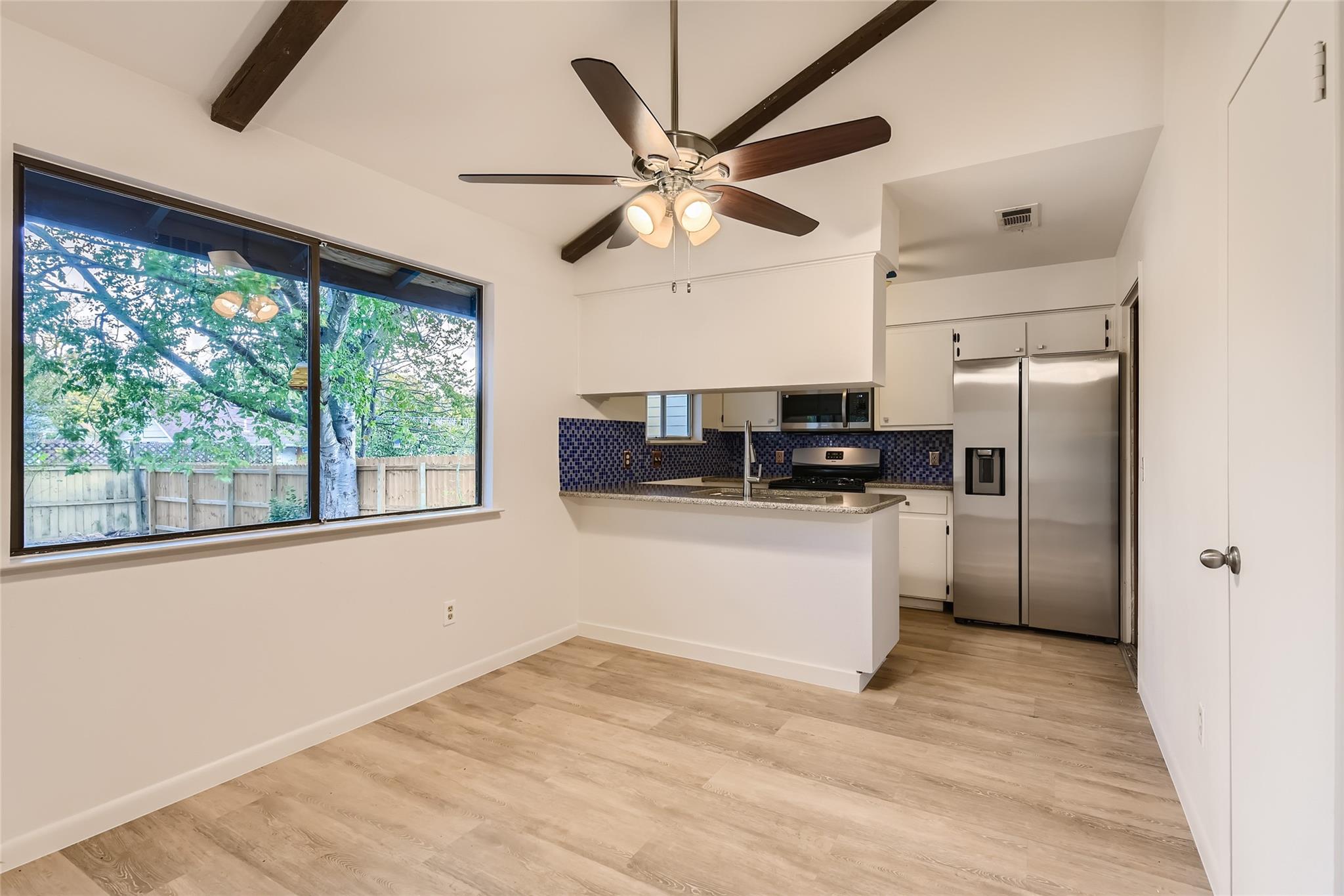 402 Wood Bine Dr, Austin, TX 78745