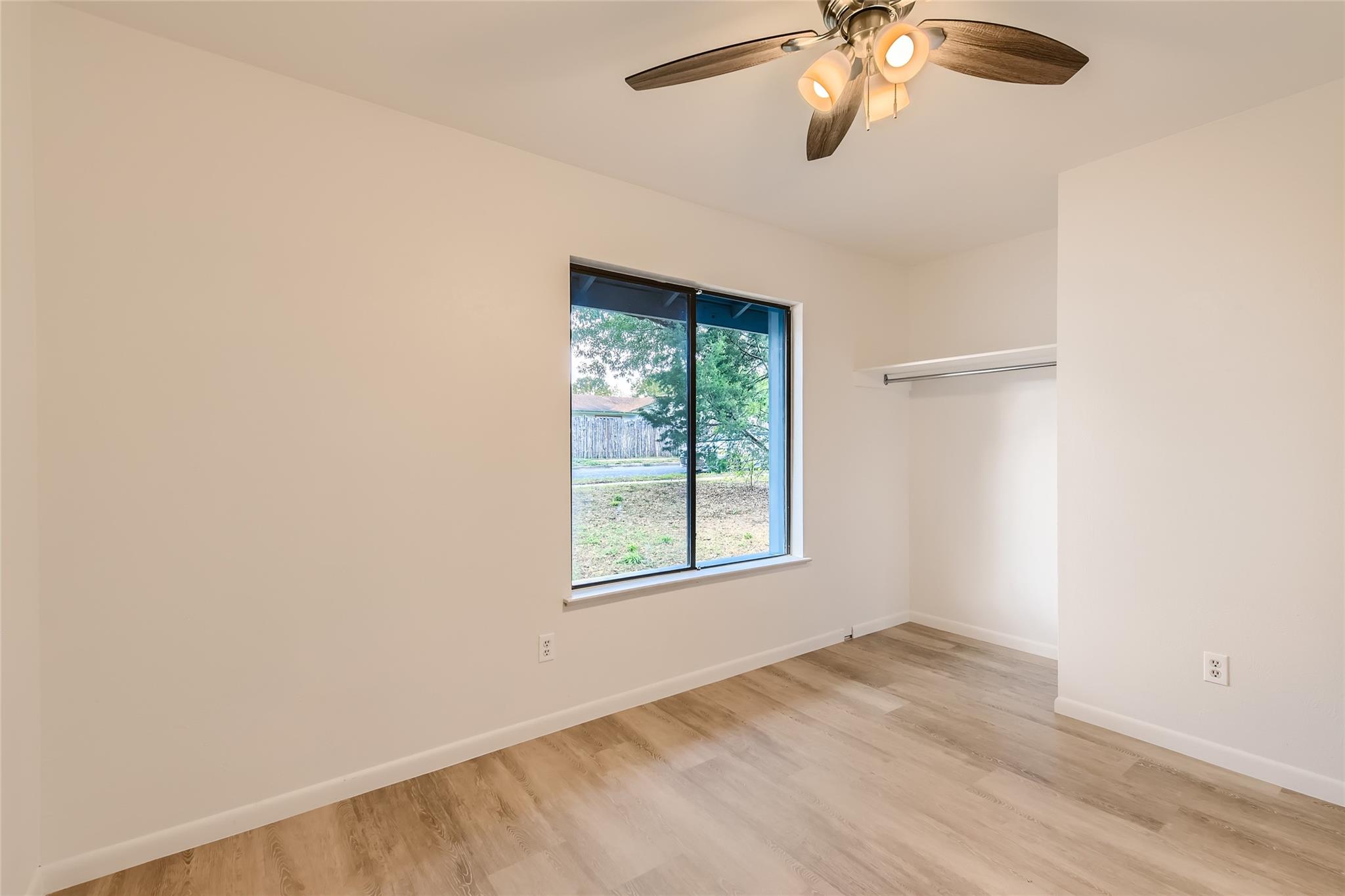 402 Wood Bine Dr, Austin, TX 78745