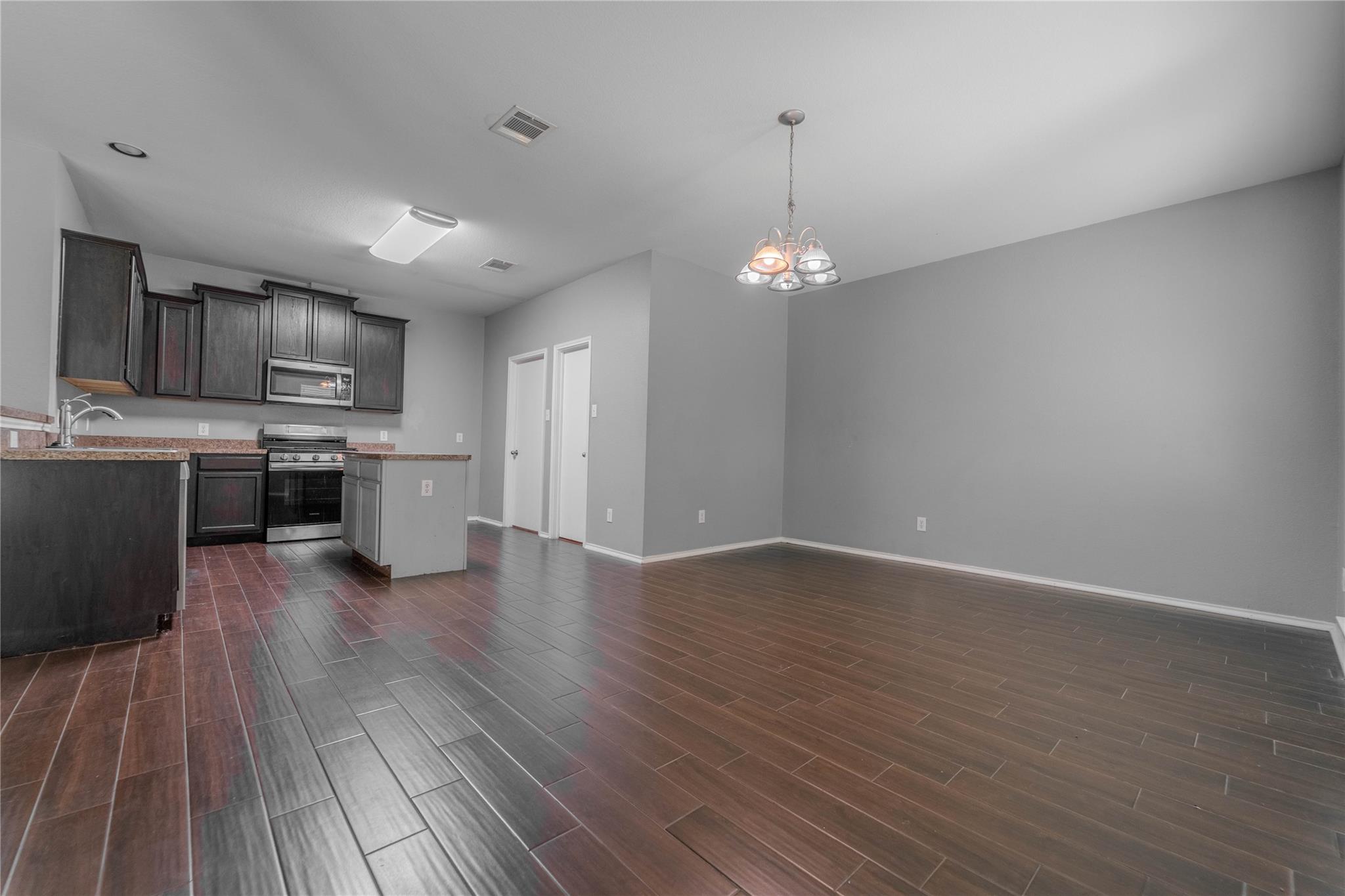 1333 Rainbow Parke Dr, Round Rock, TX 78665