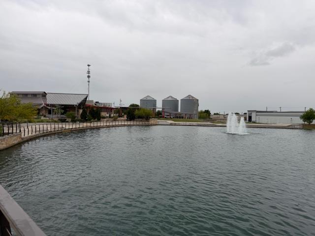 707 East St, Hutto, TX 78634